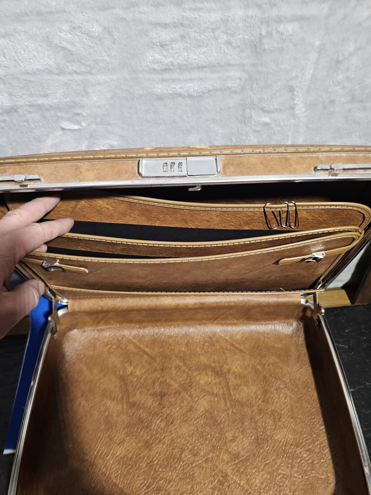 Vintage Escort American Tourister Briefcase Attache Hard Shell Brown Luggage