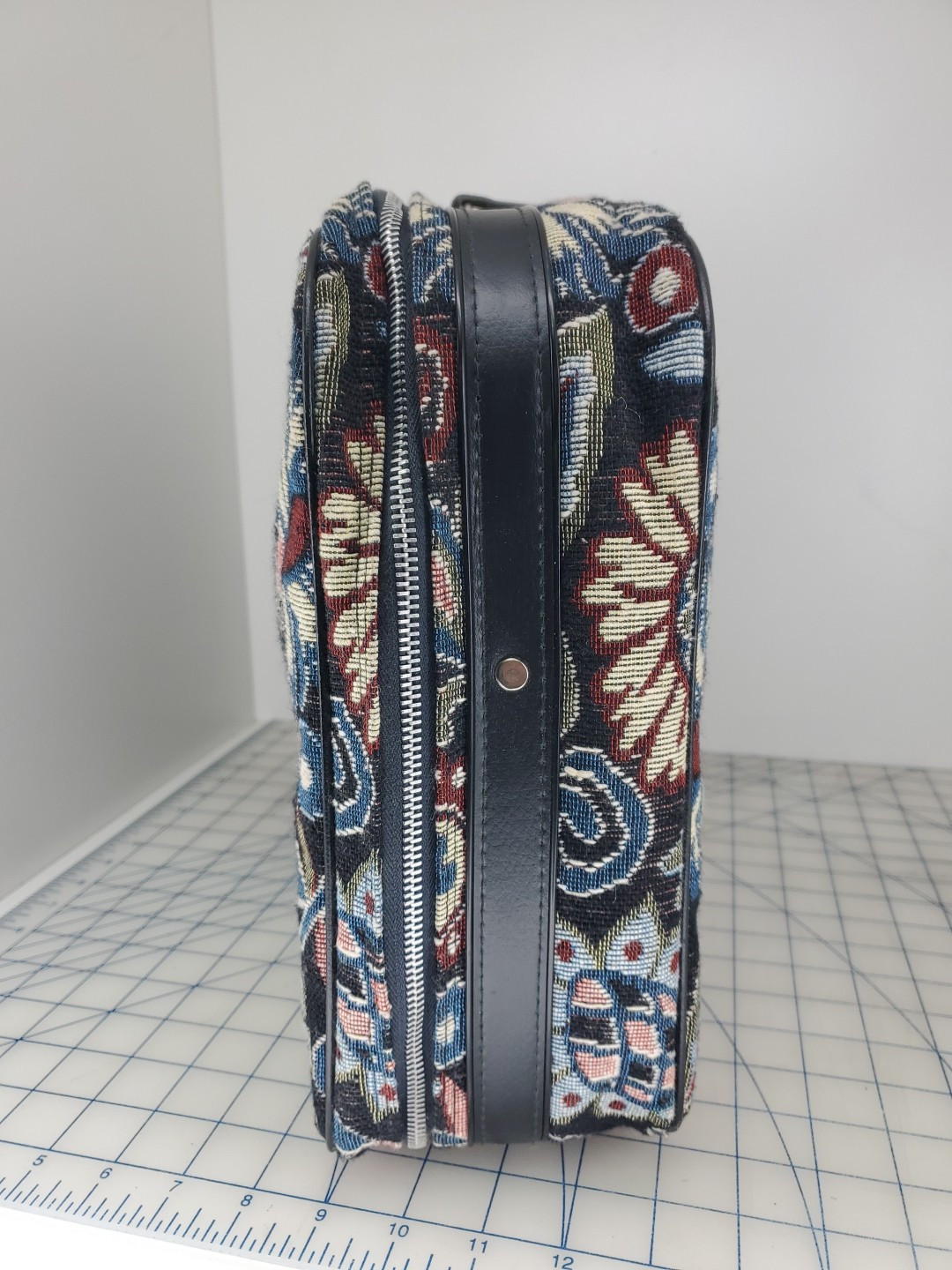 Vintage 1970’s Bantam Travelware Blue Black Floral Suitcase W/ Key Retro