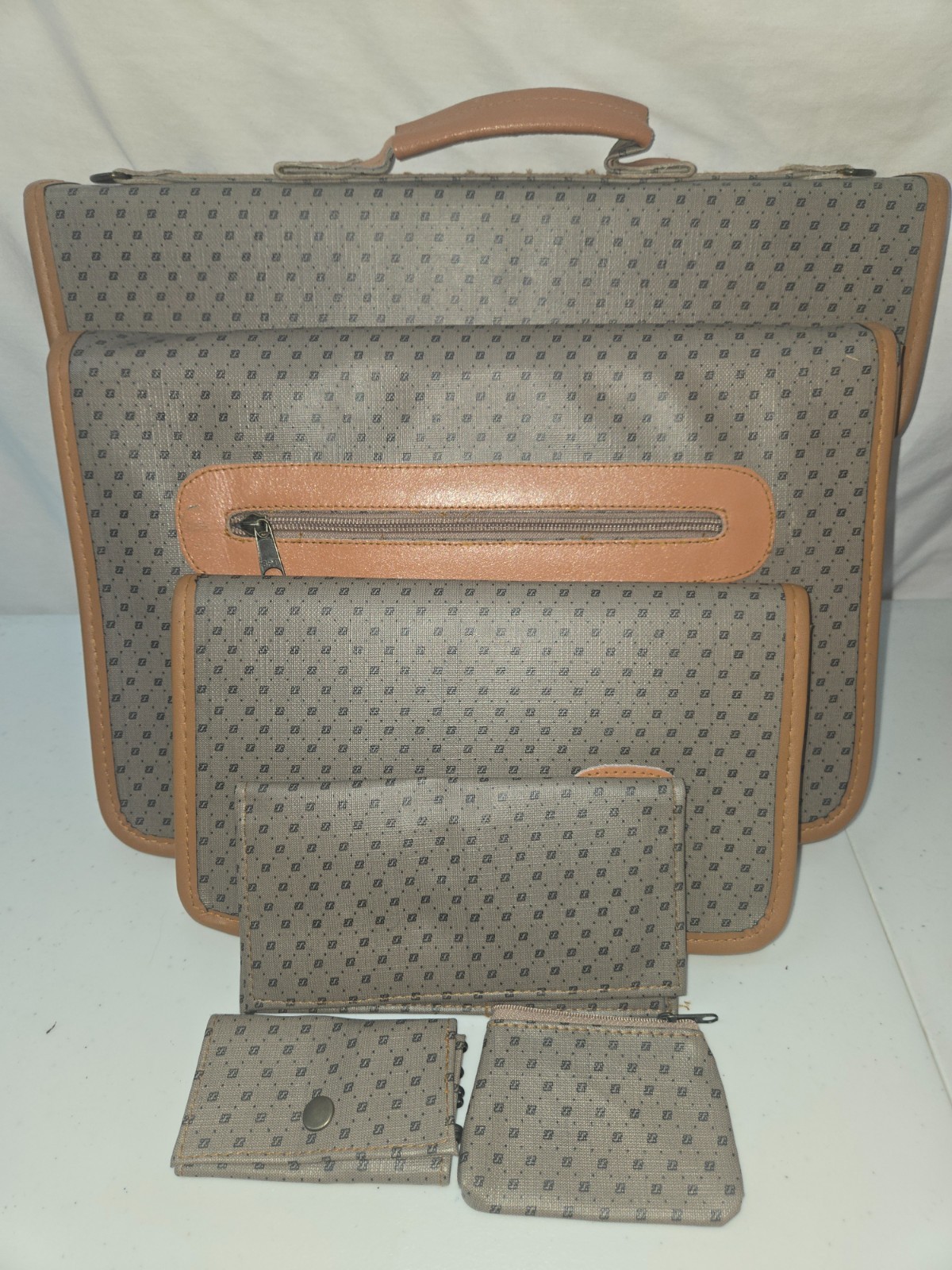 Rare 6-Piece Complete Vintage Monogram Luggage Set – 1980s Retro Designer Style