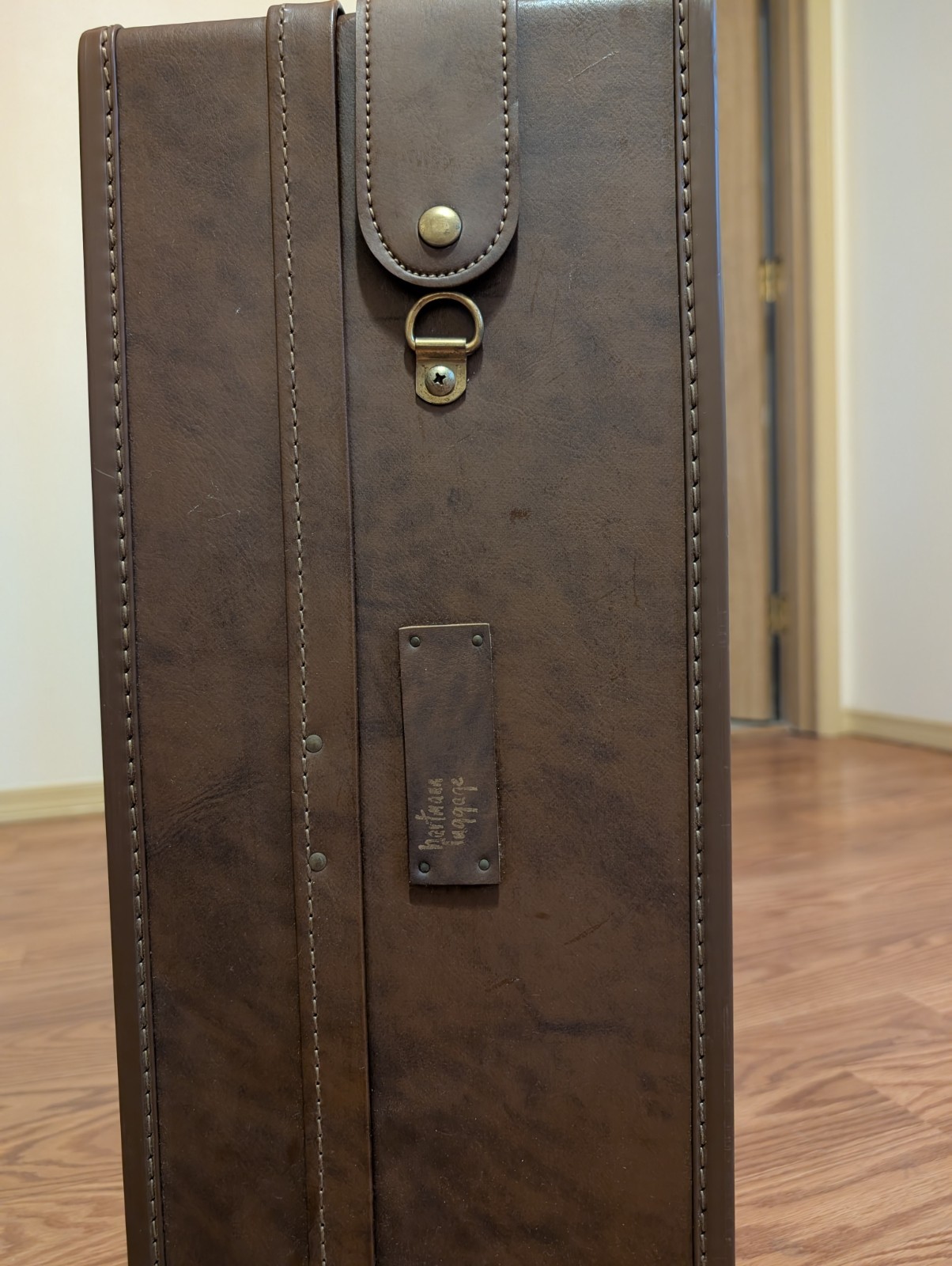 Vintage Hartmann Hard Shell Leather Suitcase Dark Brown / Paisley 26″x20″