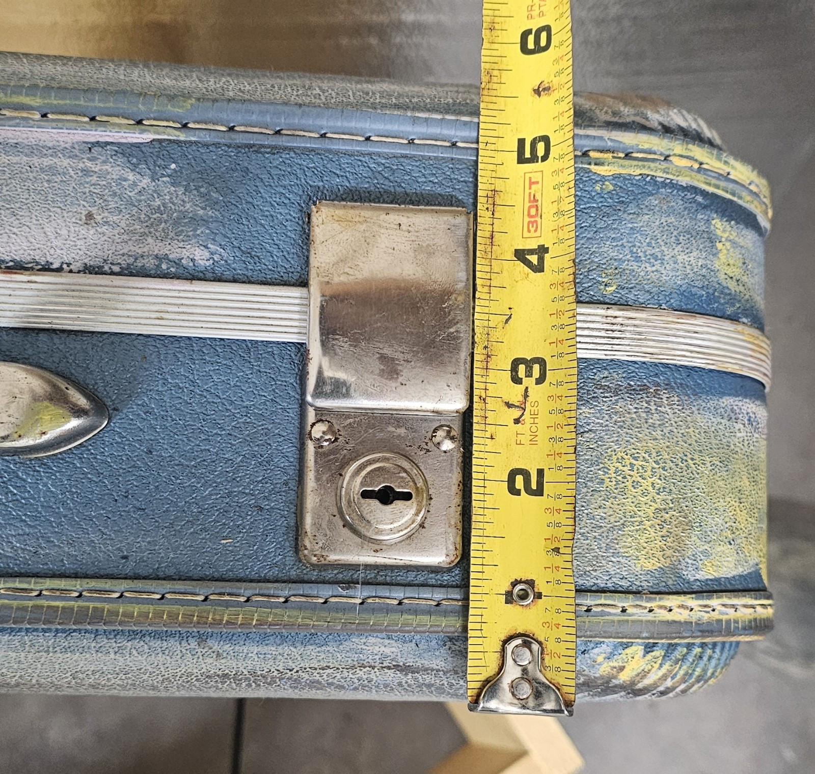 Vintage Blue Luggage Hard Shell Train Lined Travel Suitcase Bag No keys PAINTED