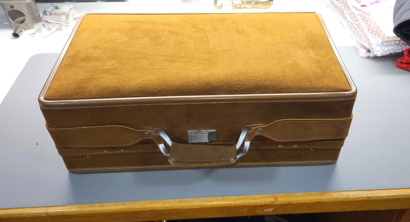 not for sale can’t delete Vintage Hartman Brown Suede Suitcases and Garment bag