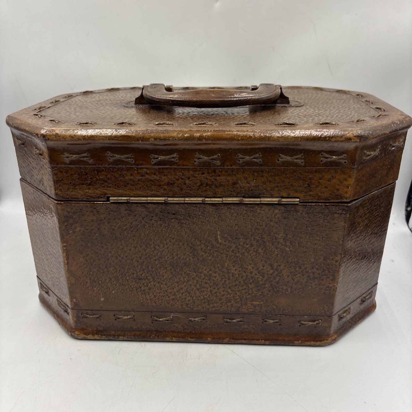 Vtg El Durance Leather Vanity Box Octagon Travel Case Makeup Jewelry Trunk Top