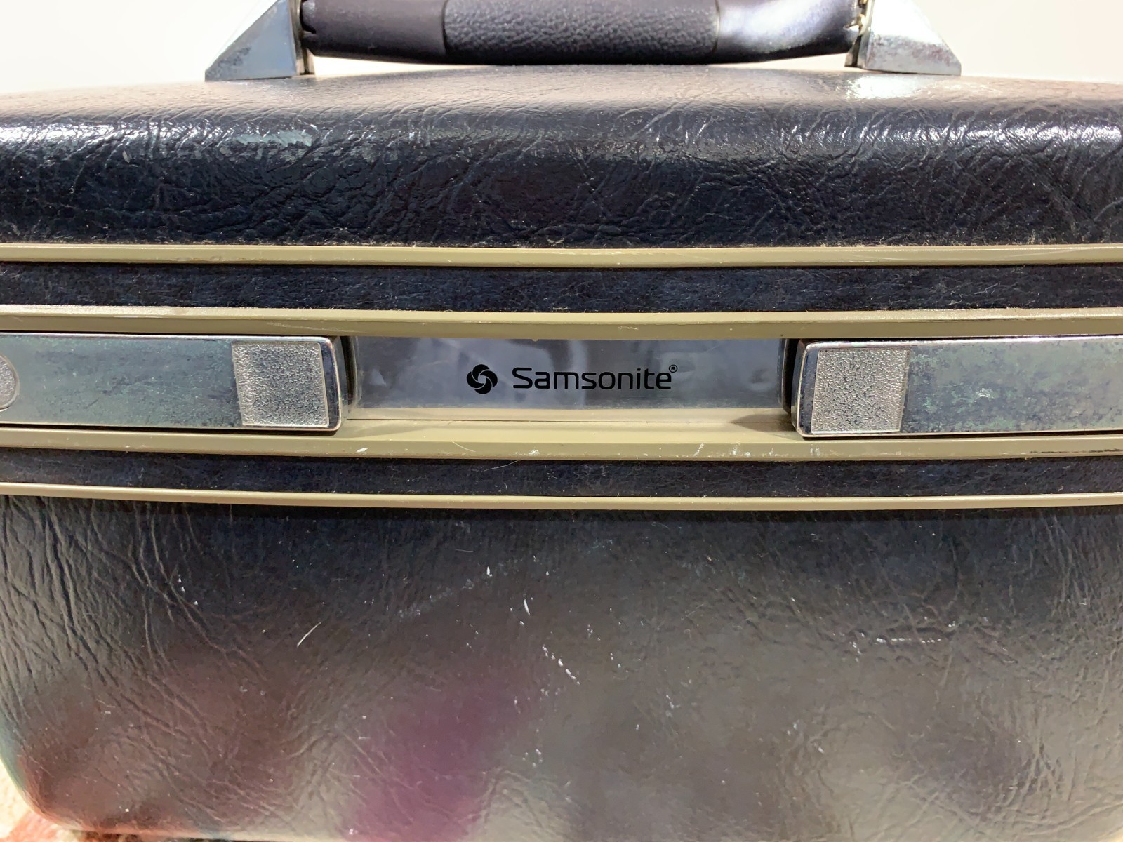 Vtg. SAMSONITE Hard Side TRAIN Travel Case Gray, Mirror, Make Up Case