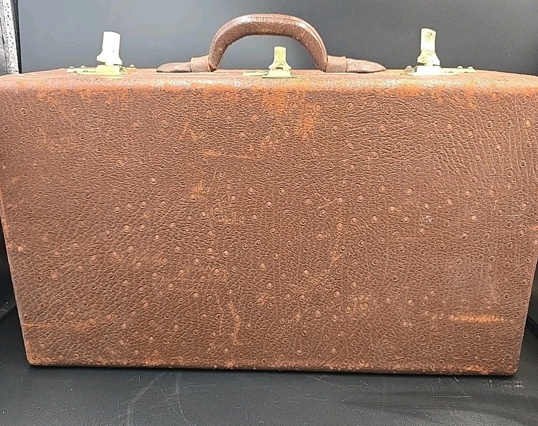 Antique 1930’s Overnight Train Vanity Luggage/Case 12pc Art Deco