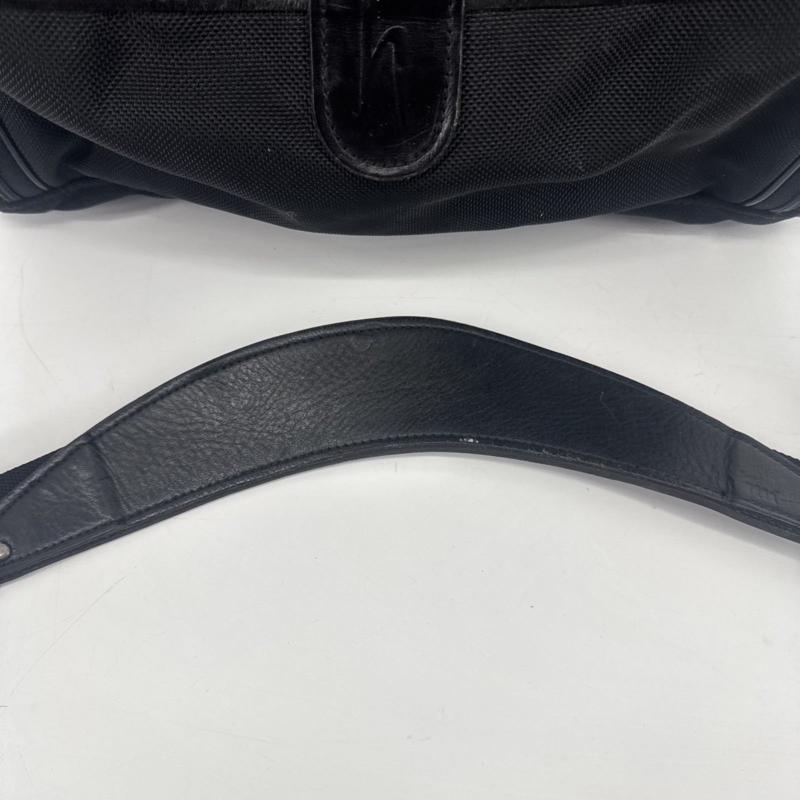 Hartmann Black Ballistic Nylon Leather Trim Cosmetic Bag