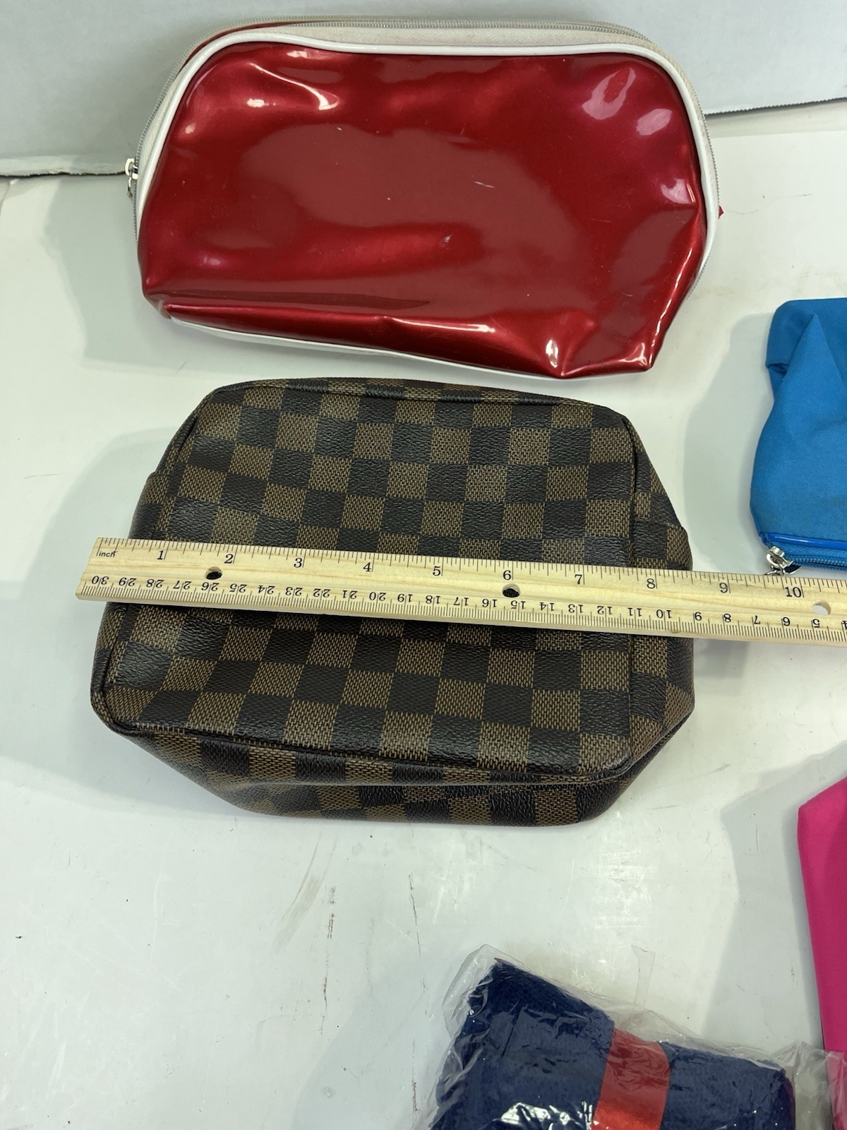 Travel Pouches Lot Vinyl & Cloth (Lanscome) Some Vintage + Airline Accessories