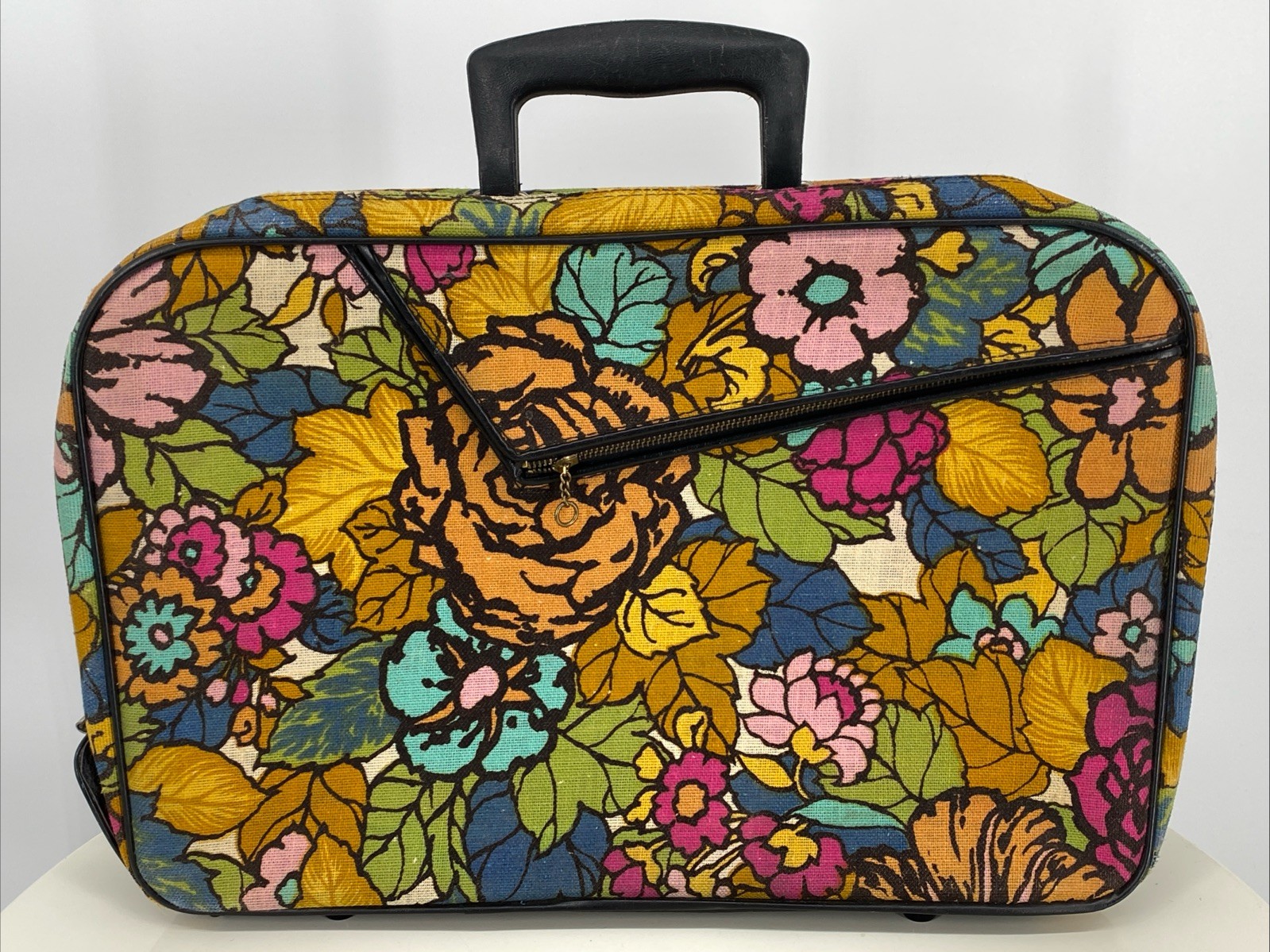 Vtg 1960’s A D Sutton Travel ware Fabric/canvas Floral Suitcase Retro