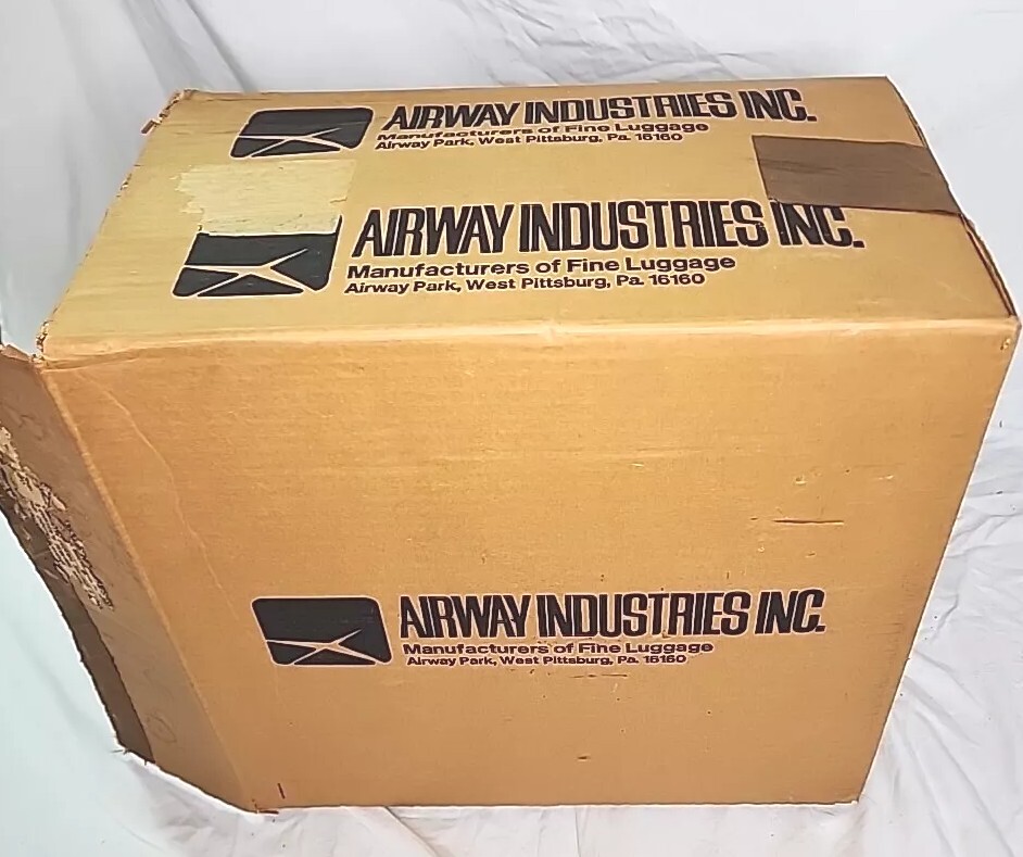 Vintage Airway Industries Zippered Brown Carry-On Luggage Suitcase in Box D