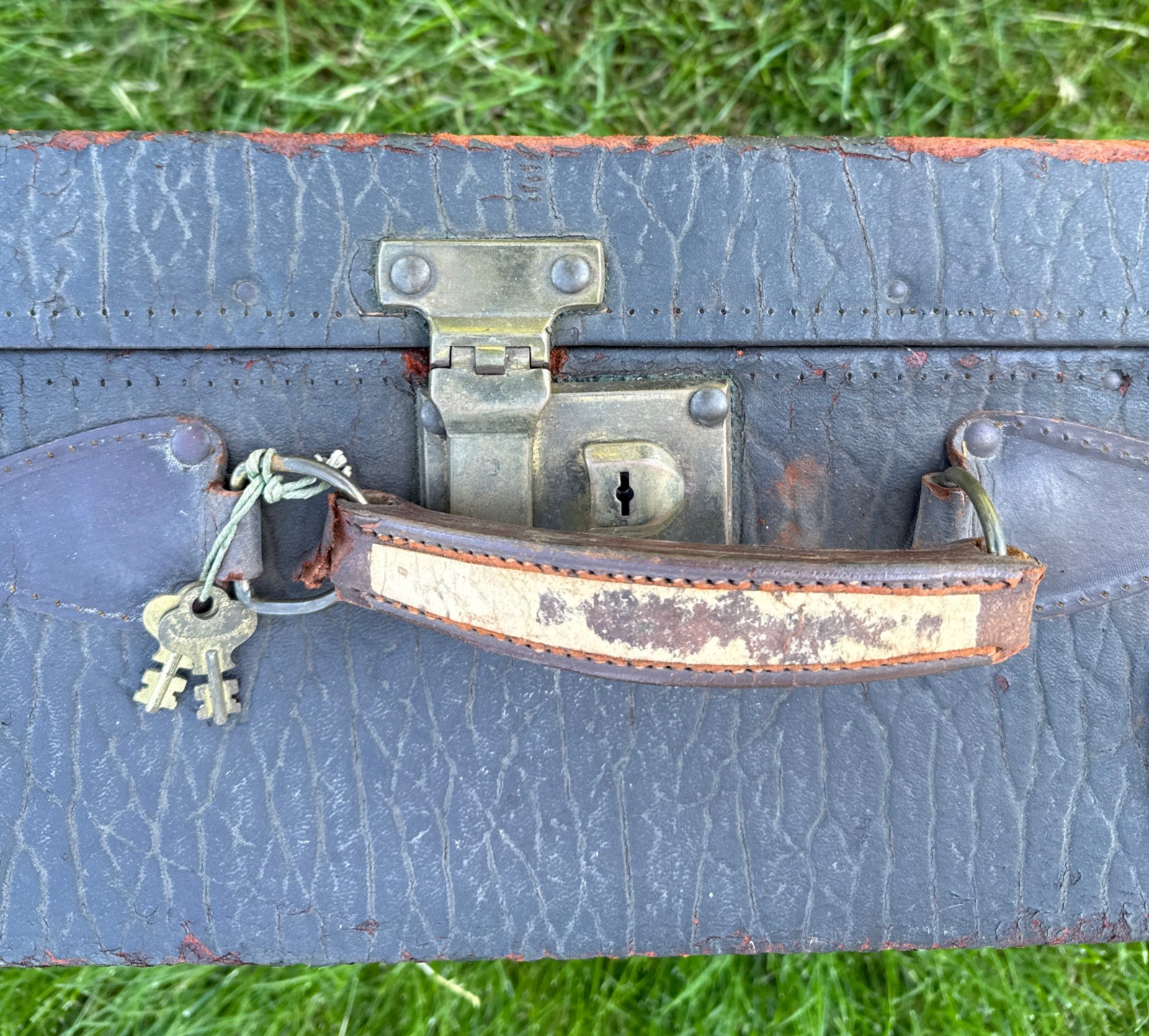 Antique Suitcase Circa 1900-1920 With Original Keys Leather Straps Stickers