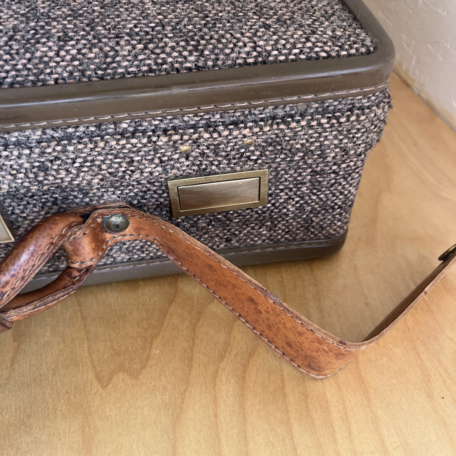 Vintage Tweed Hartman Briefcase Overnight Bag Leather Handle Lock Divider