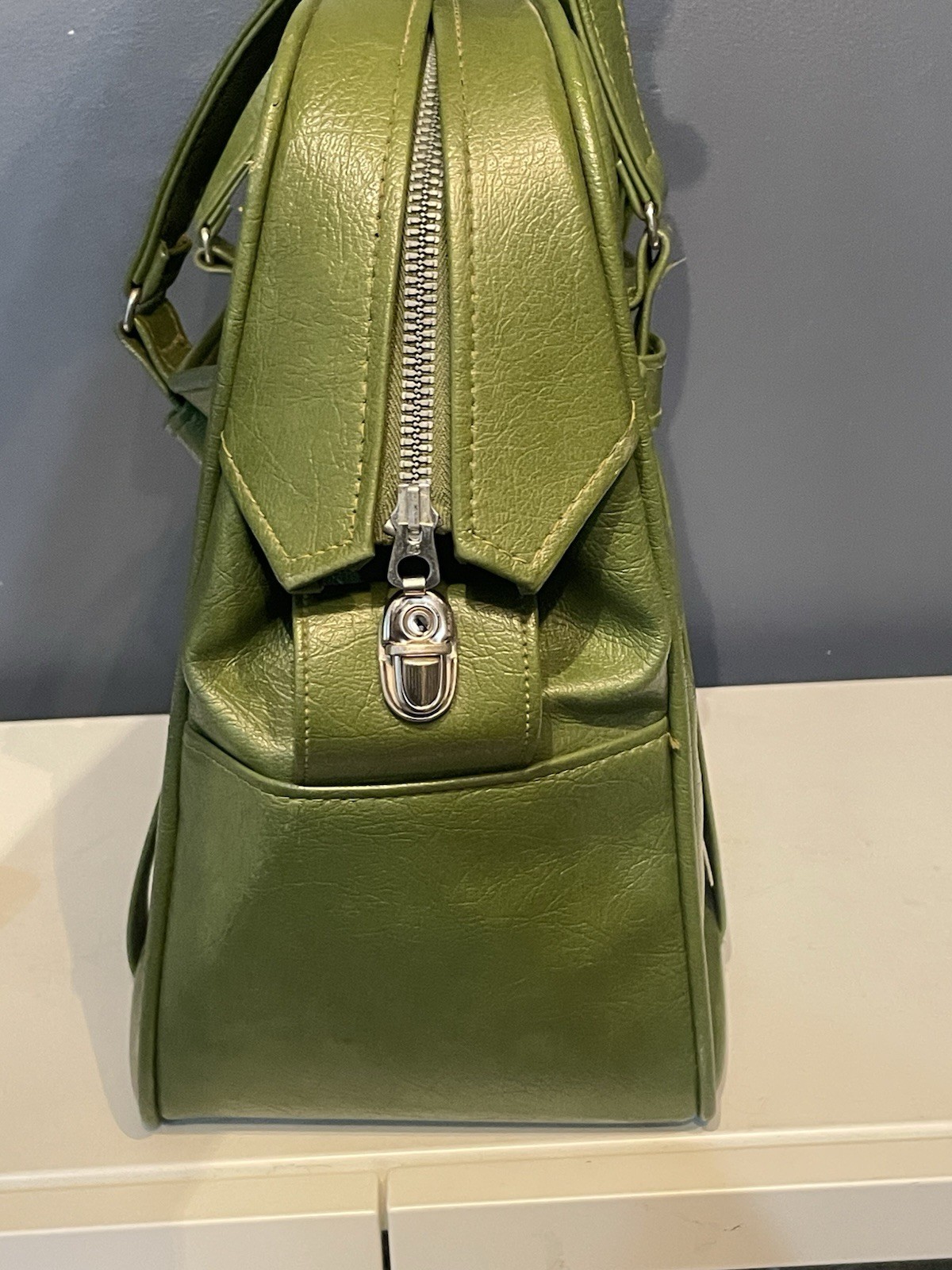 Vintage Samsonite Silhouette Denver, CO Green Zipper Carry-on Train Bag Handles