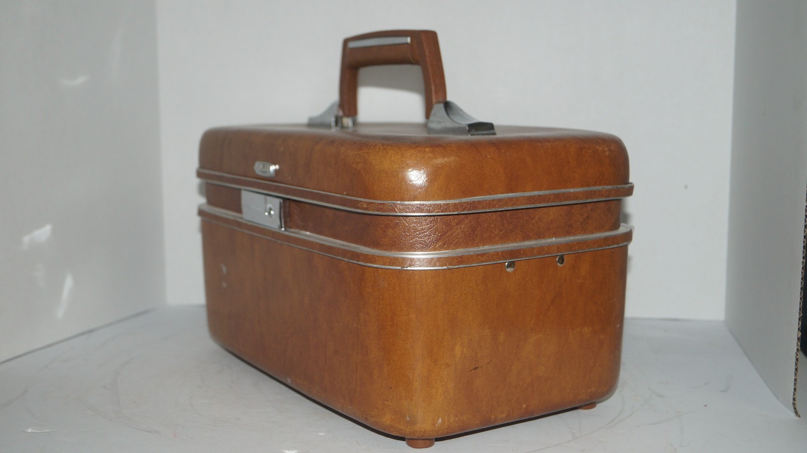 Vintage AIRWAY Hard Shell Train Plane Travel Case Luggage Suitcase