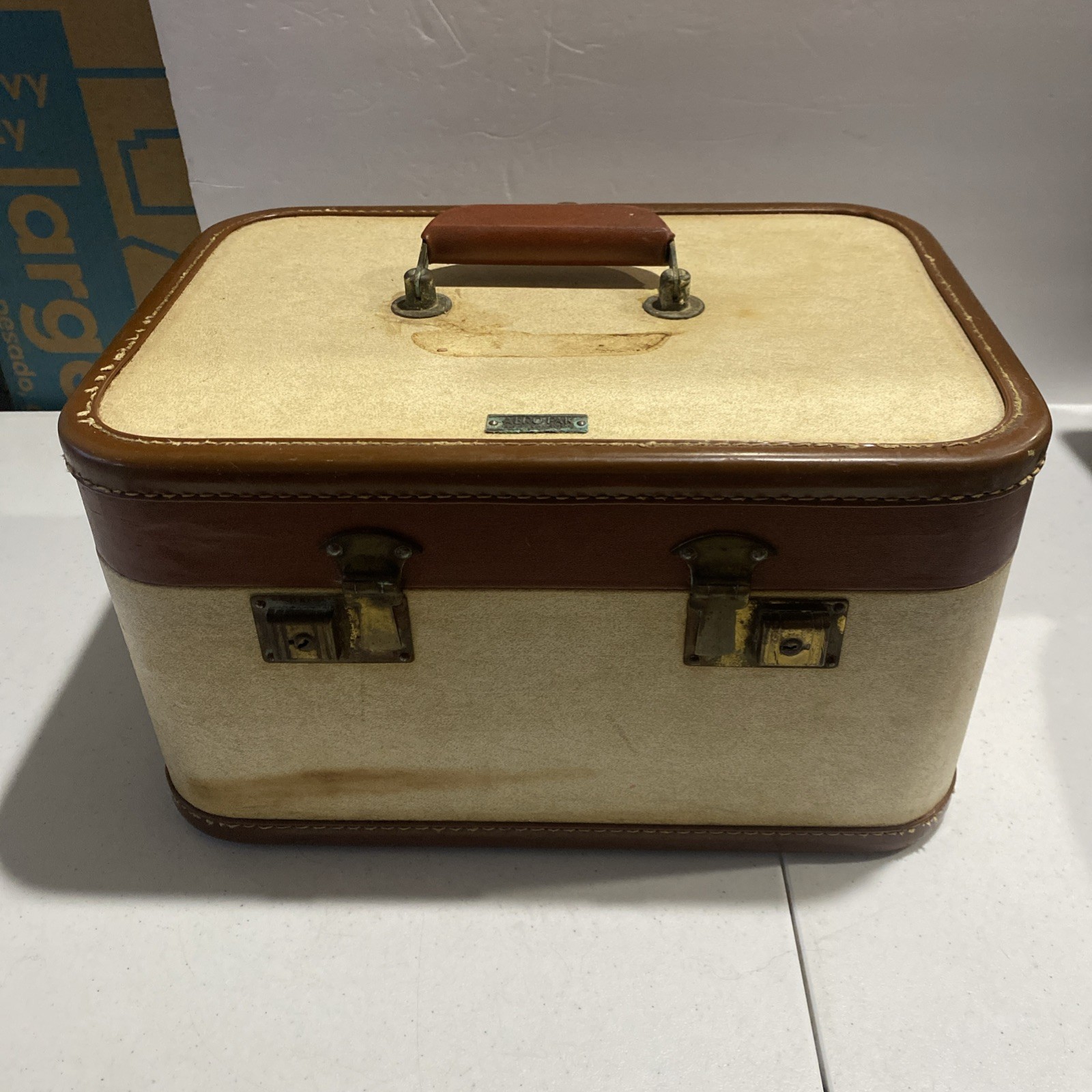 Aeropak Suitcase Vintage Luggage 14” X 10” -Height 8”
