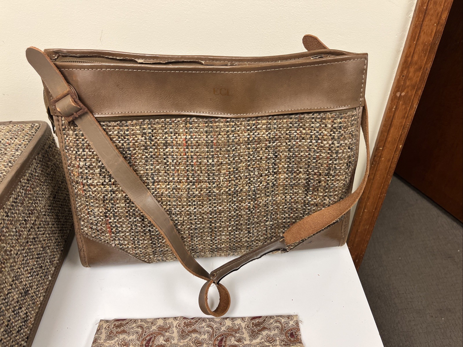 Vintage Hartmann Tweed Luggage Suitcase Brown Leather Handle With Handbag 27”