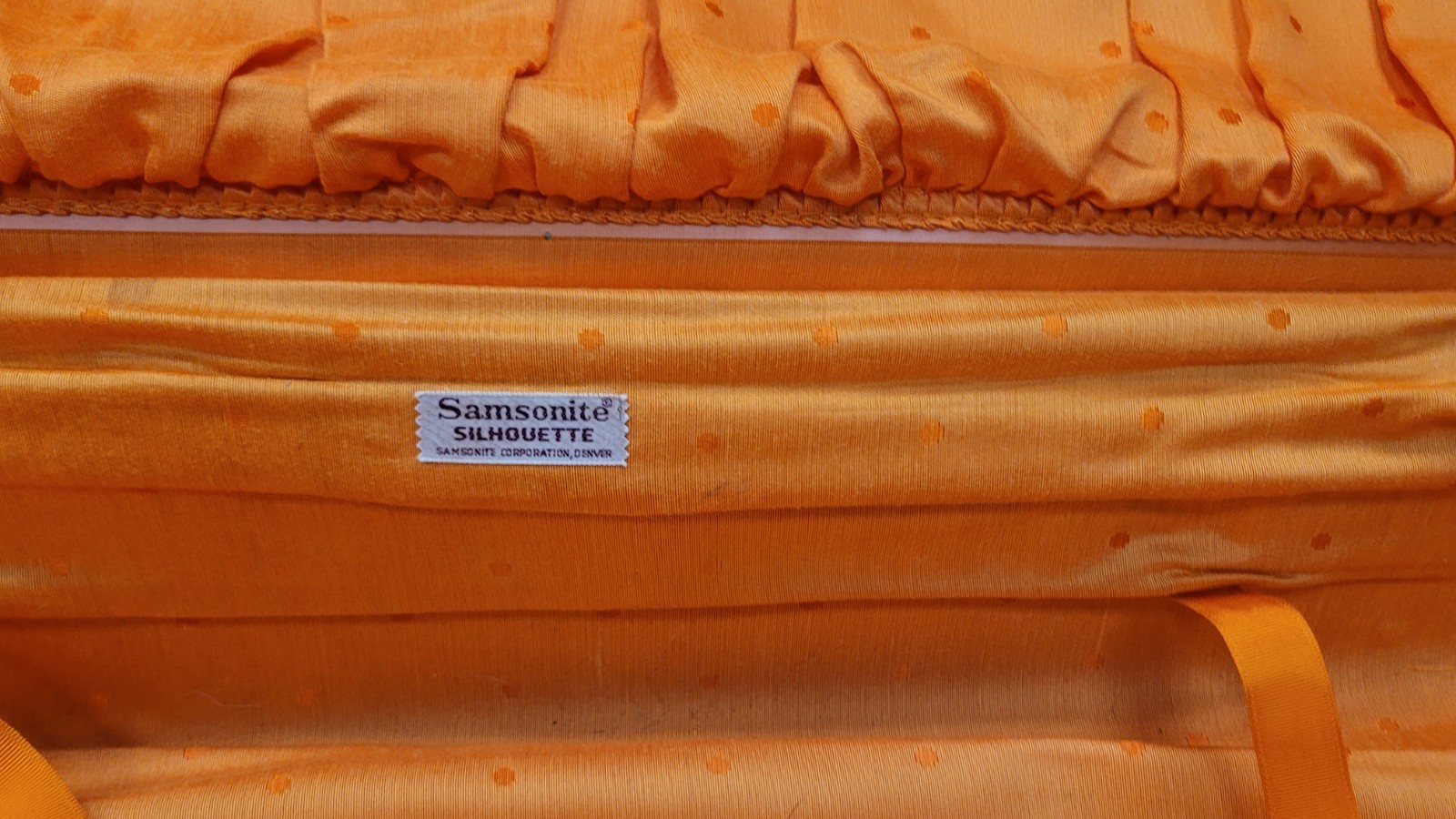 Orange Samsonite Silhouette Luggage Suitcase Vintage Hard Shell 25″ No Key