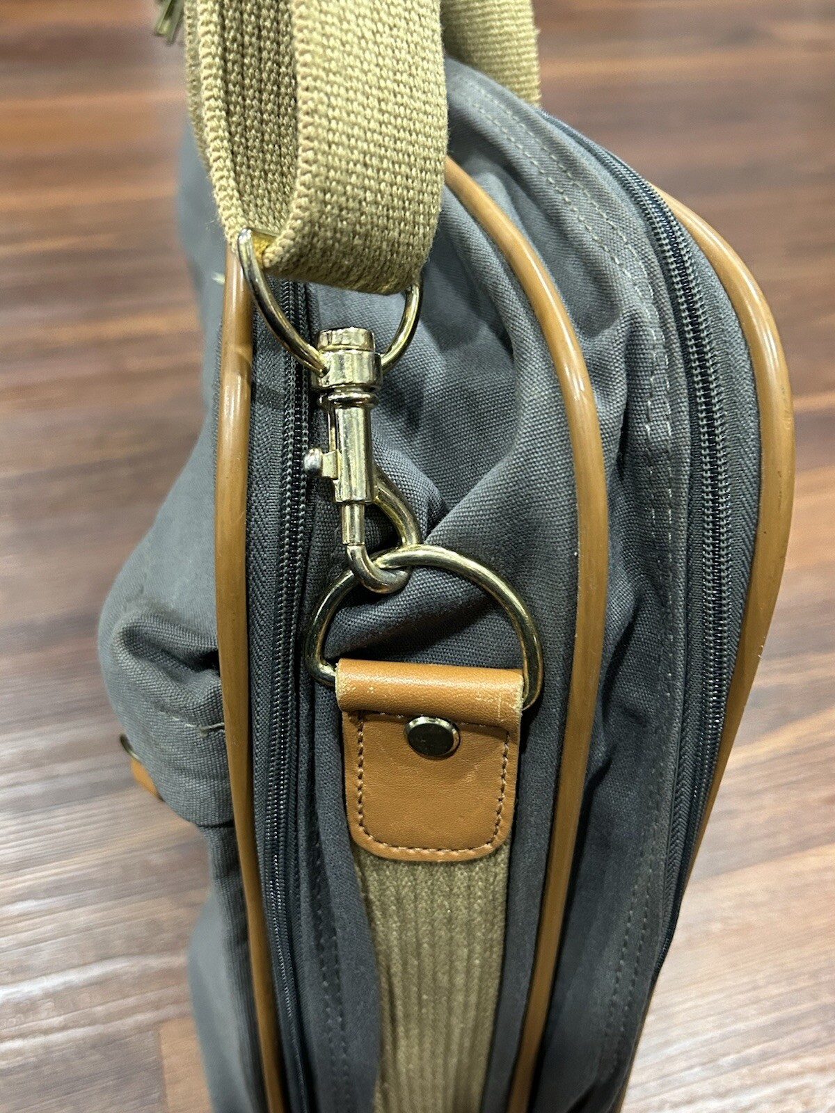 Vintage Samsonite Canberra Suit Case Garment Duffle Bag Folding Straps