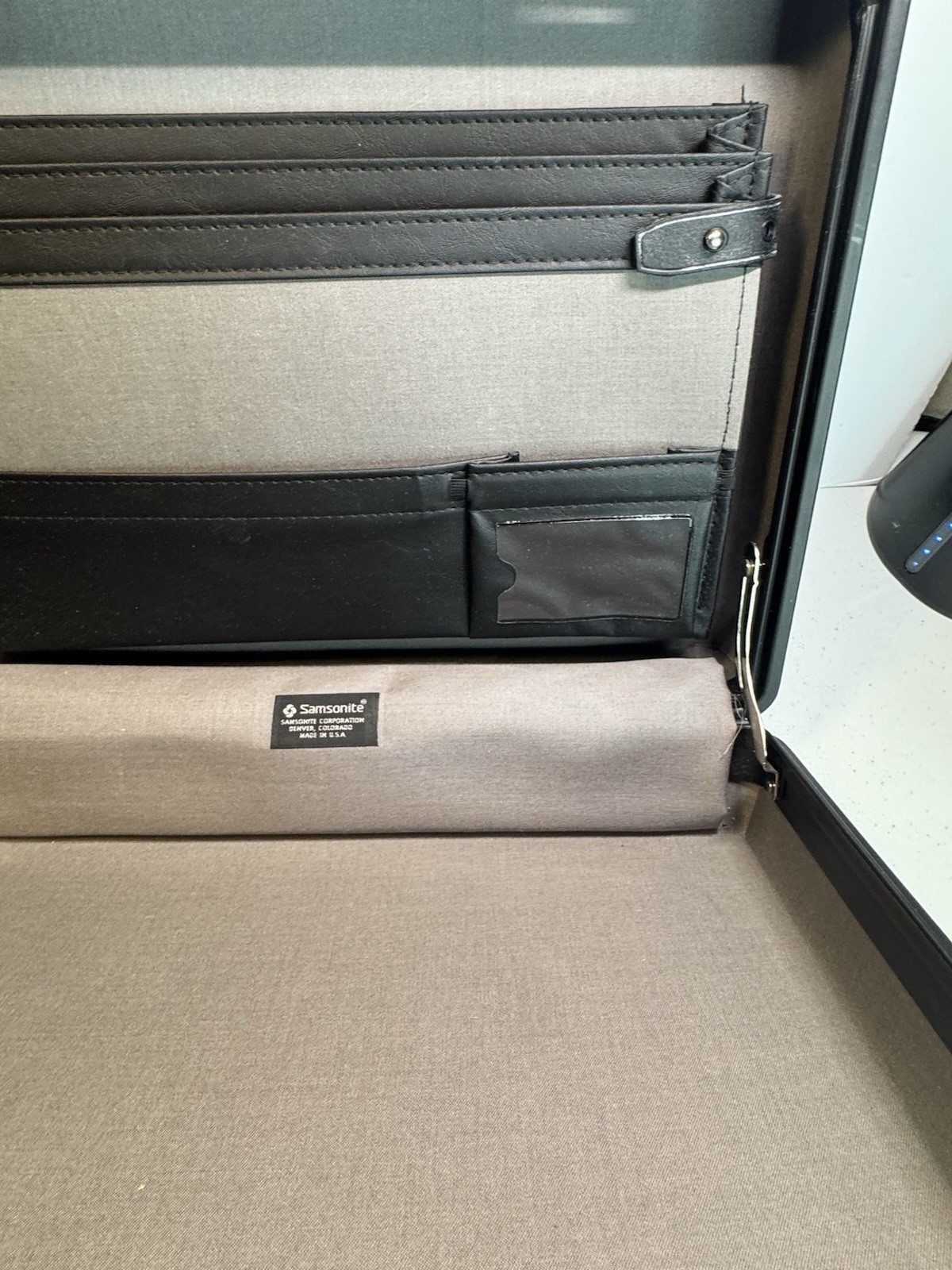 VINTAGE BROWN SAMSONITE HARDCASE BRIEFCASE W/ Combination