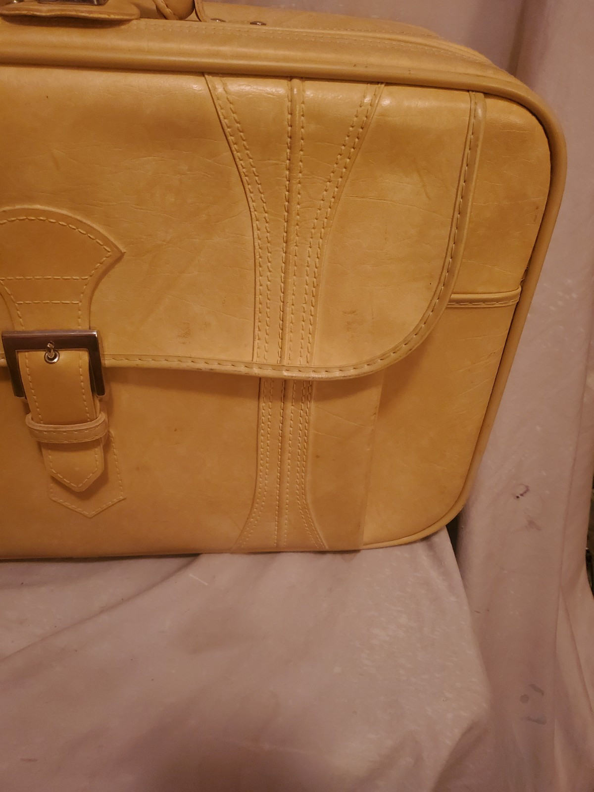 Vintage American Tourister Carry On Luggage Gold With Box