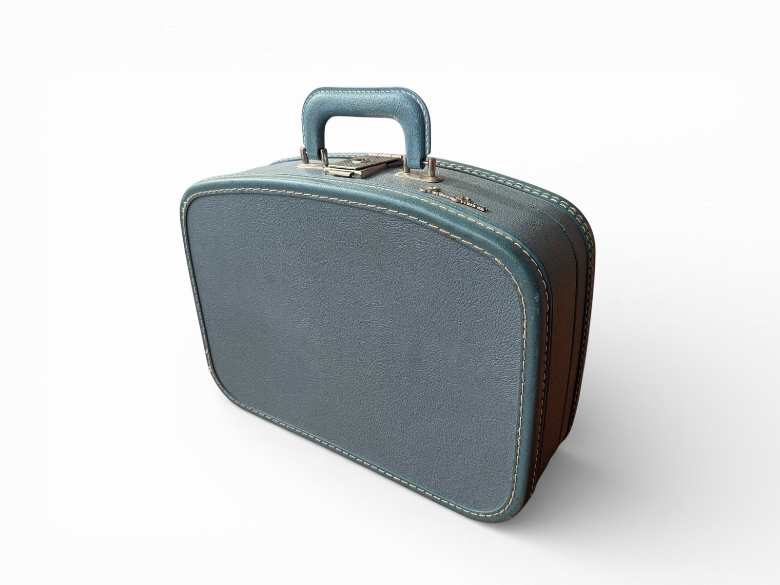 Vintage 1960’s Mid Century Blue Hardshell Mod Travel Smart Suitcase/Luggage