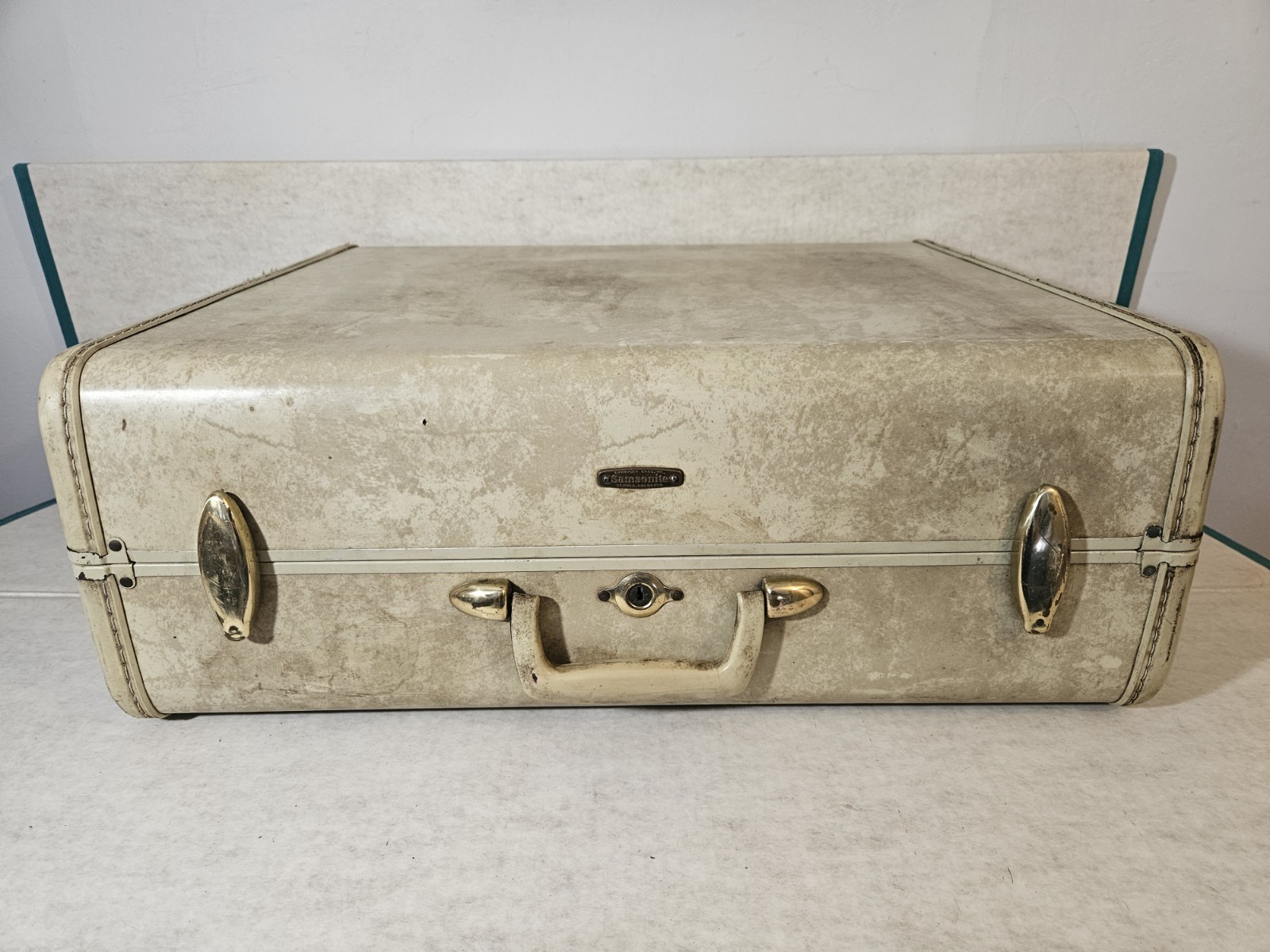 Vintage Samsonite Shwayder Suitcase 4551 Denver MARBLED Cream Tan APX 21″x17x8