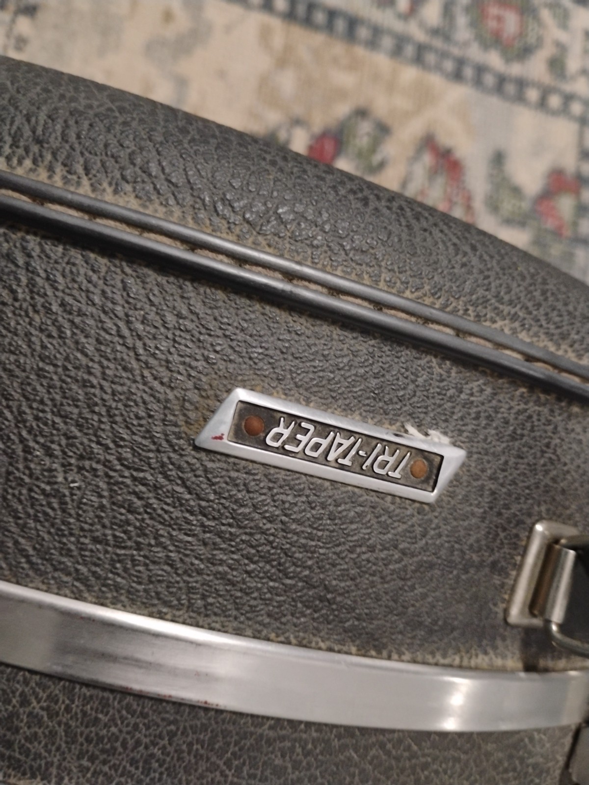 VINTAGE AMERICAN TOURISTER ROUND HARD LUGGAGE SUITCASE Dark Gray