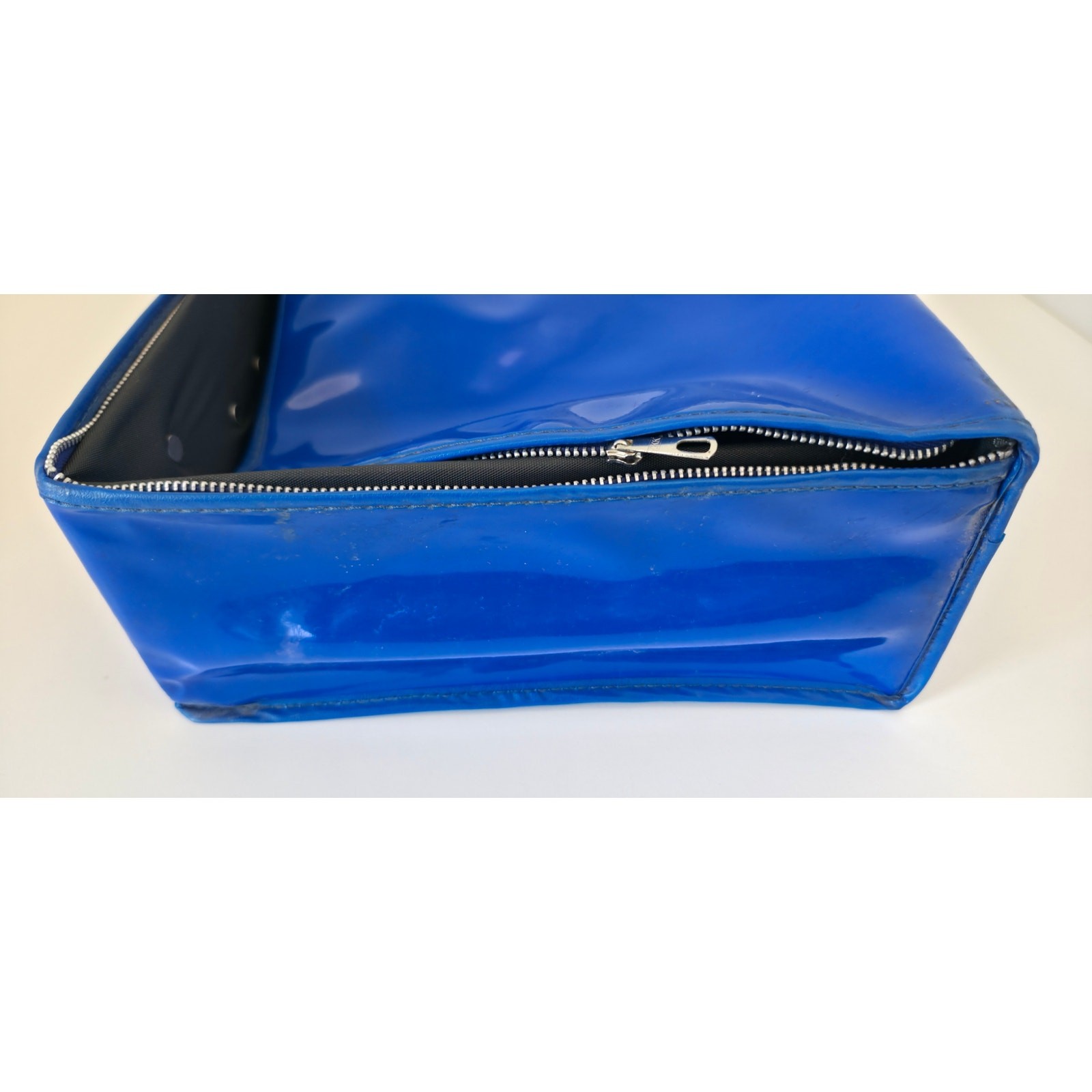 VINTAGE *PRISTINE * 1970’s Vinyl Carrying Case Blue
