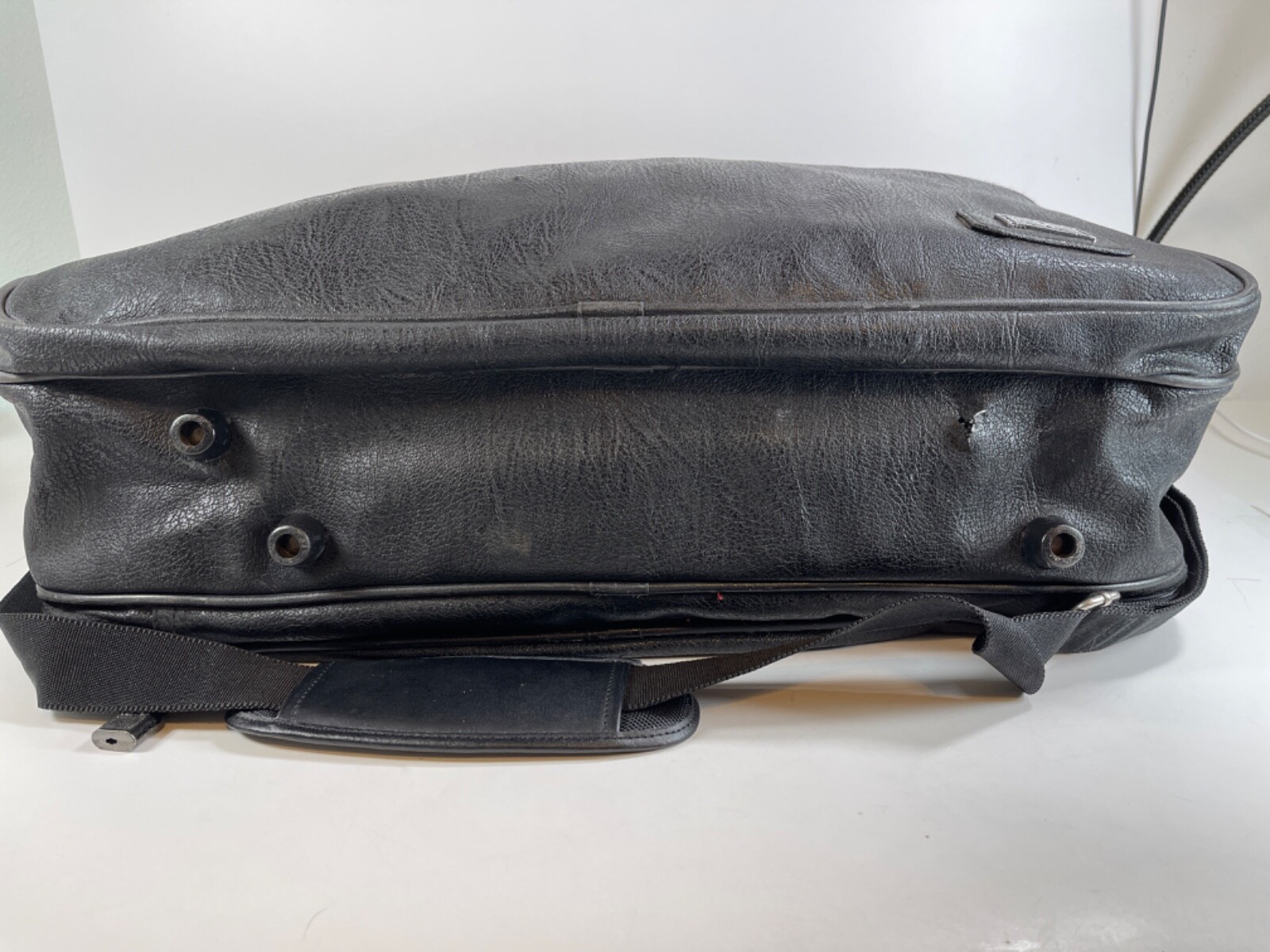 vintage amelia earhart luggage bag Black Large Messenger see all photos