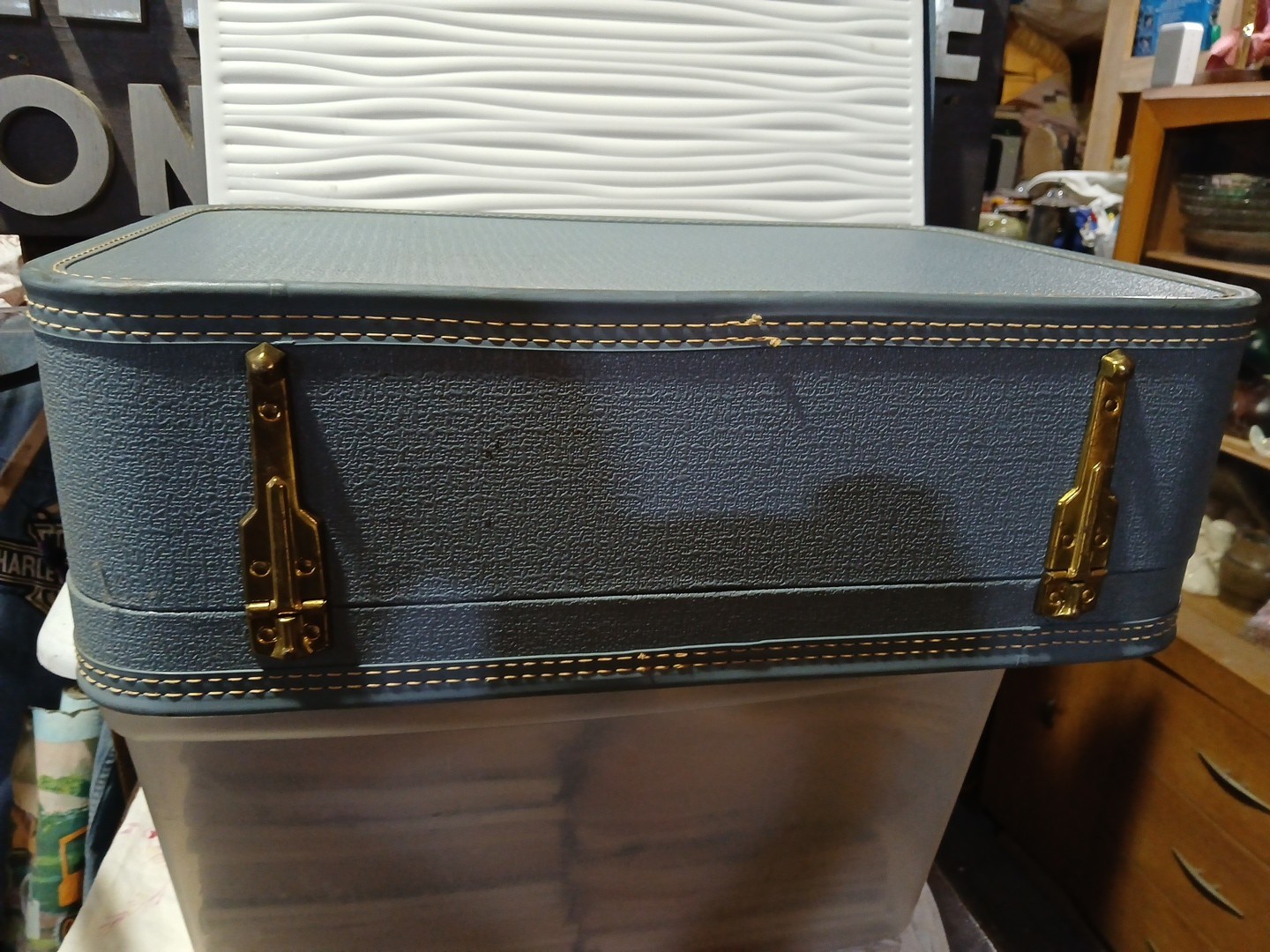 MCM Vintage Luggage Mauve Suitcase 1950’s “Starline” Satin Lining w/ Key