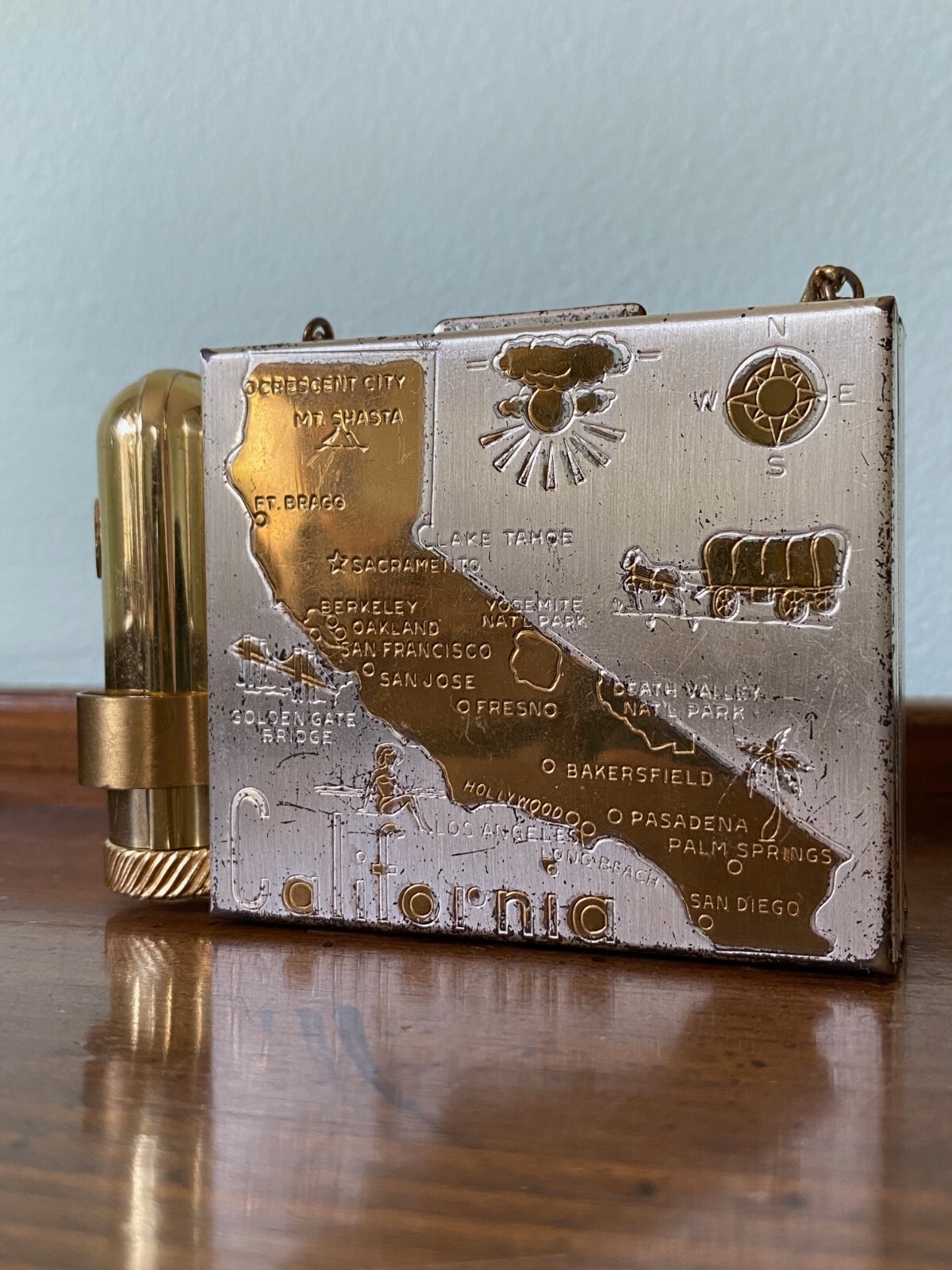 Vintage 1950s California Map Souvenir Gold Mini Makeup Vanity Case Minaudiere