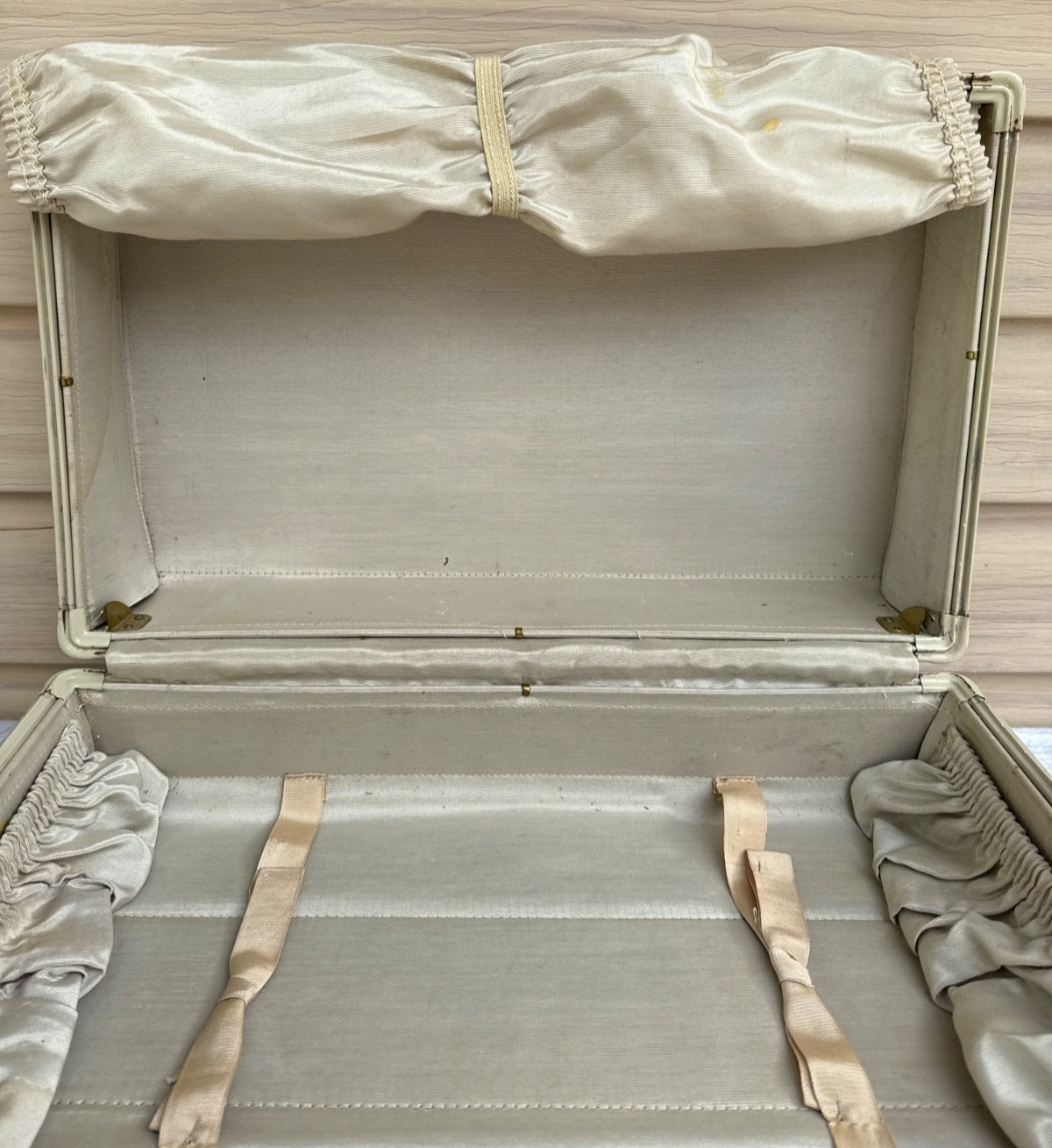 Samsonite Marbled Green 1950s Luggage Suitcase 21 X 17 X 7 SHWAYDER No Key
