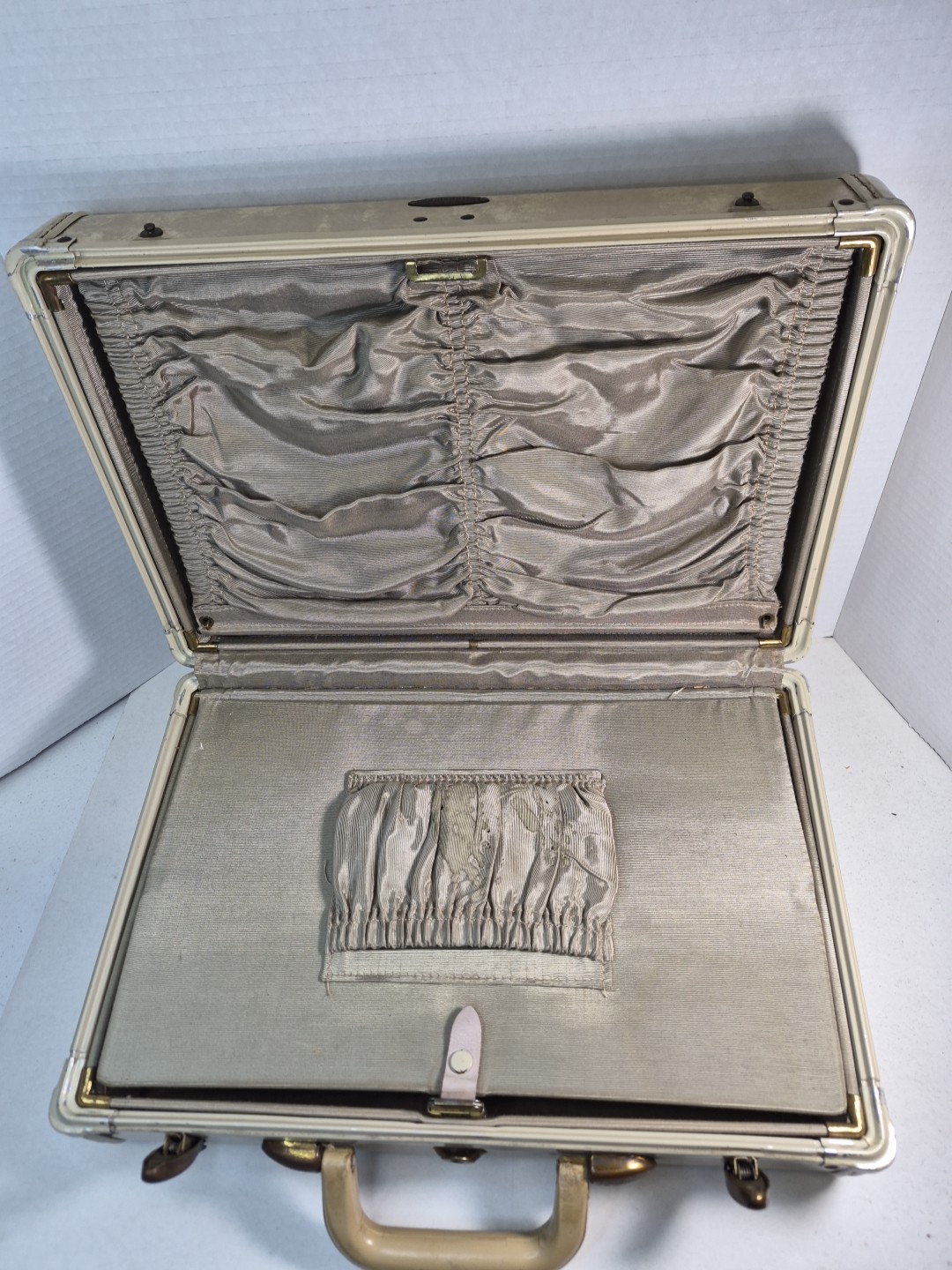 VTG 1950s Samsonite Shwayder Marble Cream Vanity Hardcase Luggage W/ Mirror Key