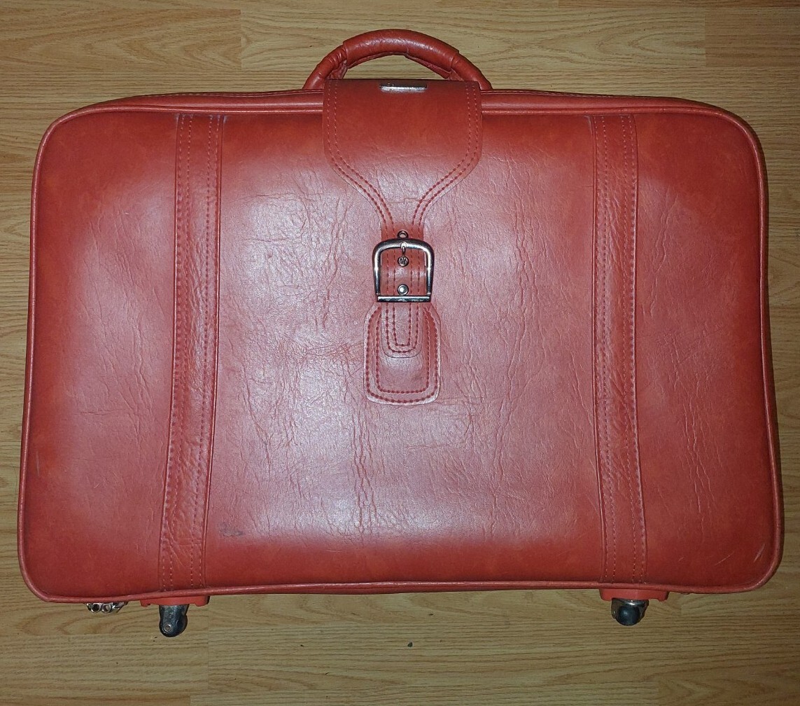 Samsonite Soft Vinyl Wheel Base Suitcase (Burgundy/Dark Red) Vintage Luggage