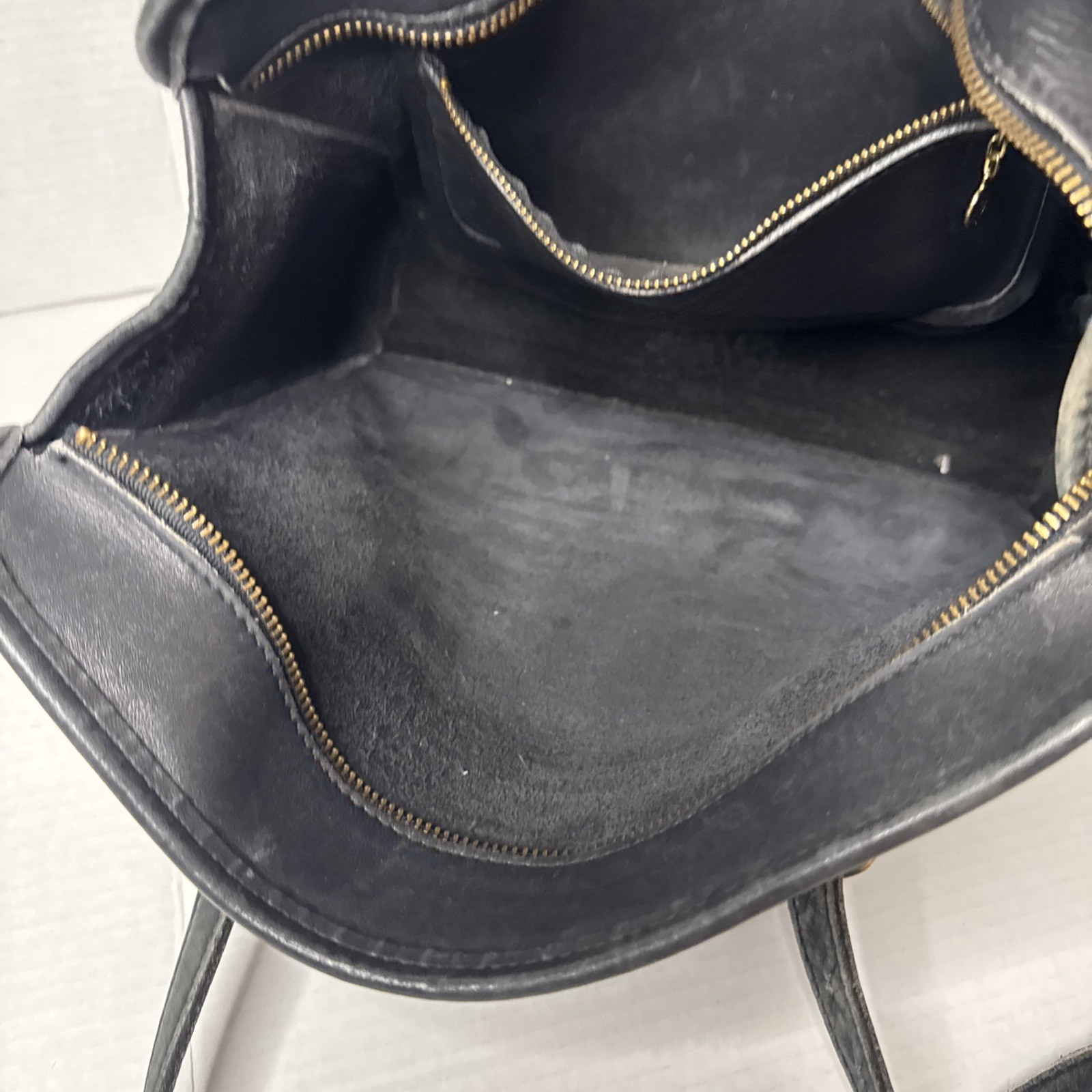 Leeds Vintage Black Leather Tote Handbag Purse Adjustable Straps 13x11x4