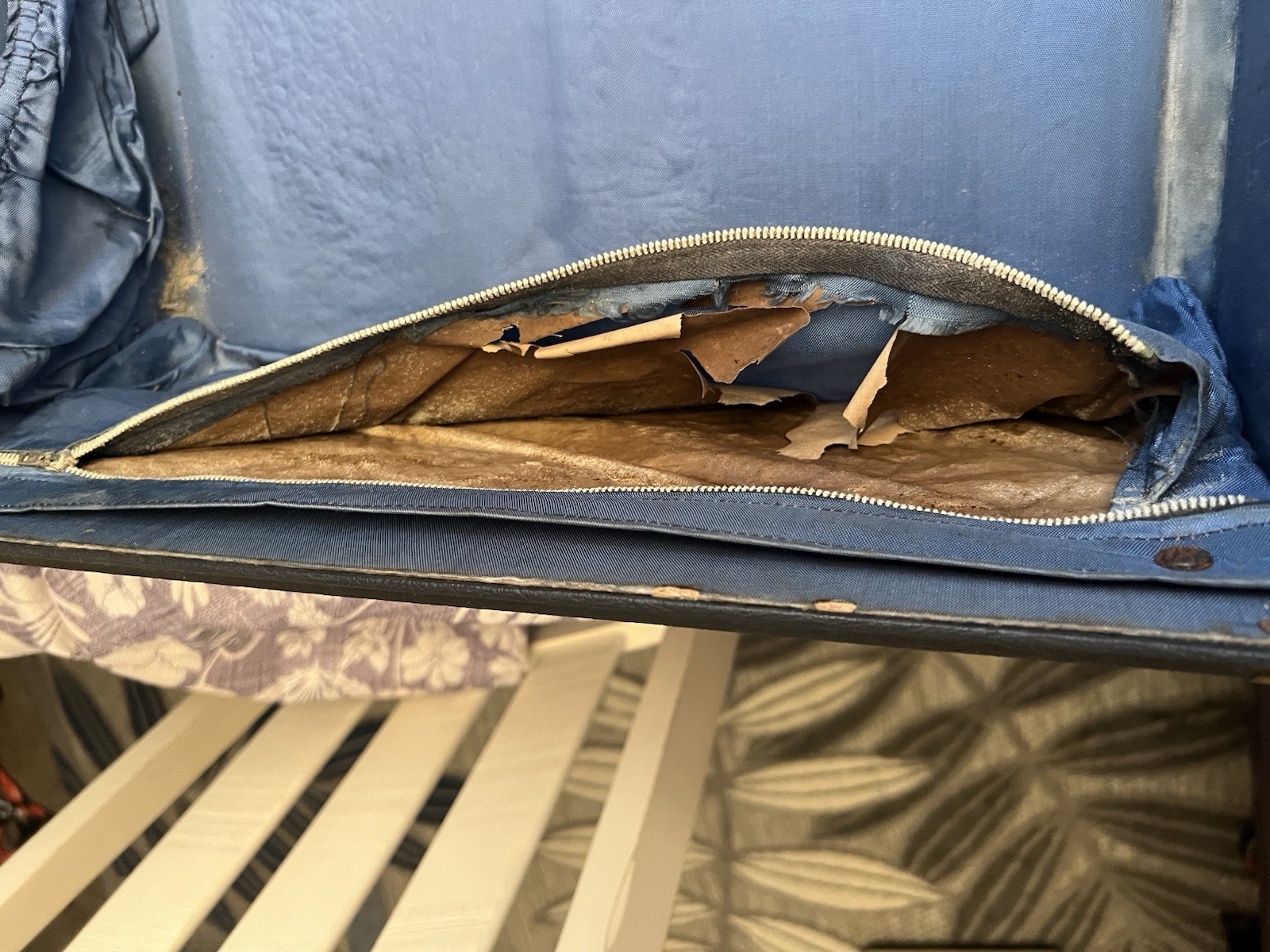 Vintage Steamer Suitcase US Trunk Company