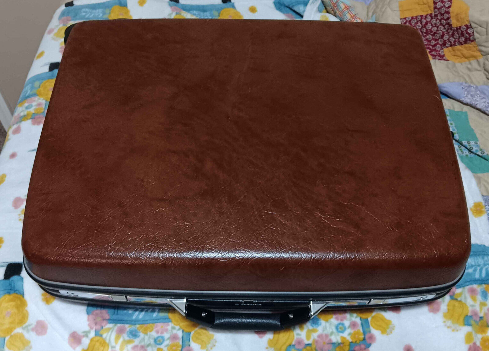 Vintage Samsonite Silhouette Hardside 25” Burgandy Wheeled Suitcase Luggage