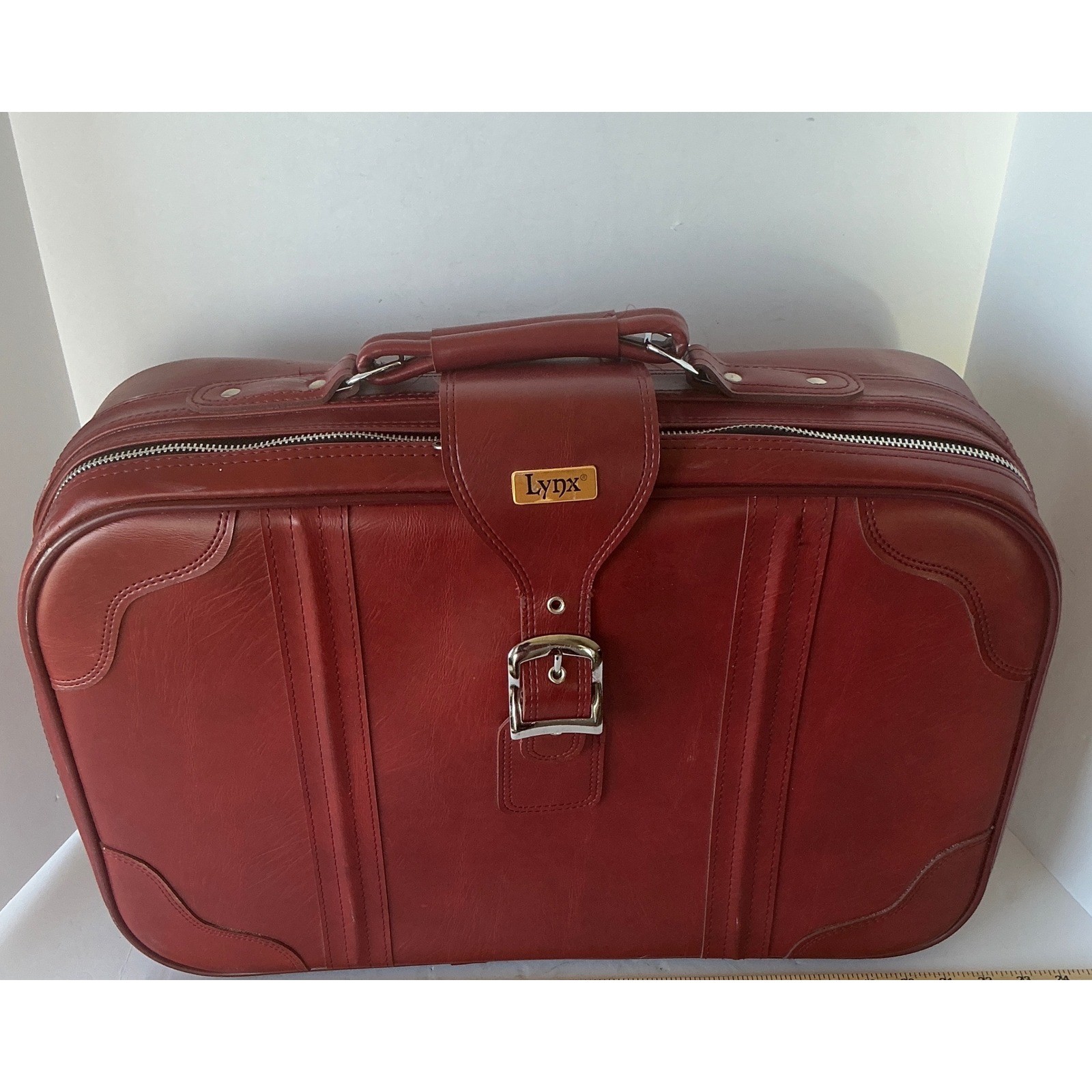 Lynx Vintage Suitcase Burgundy Faux Leather Buckle Carry On Bag 22in Travel