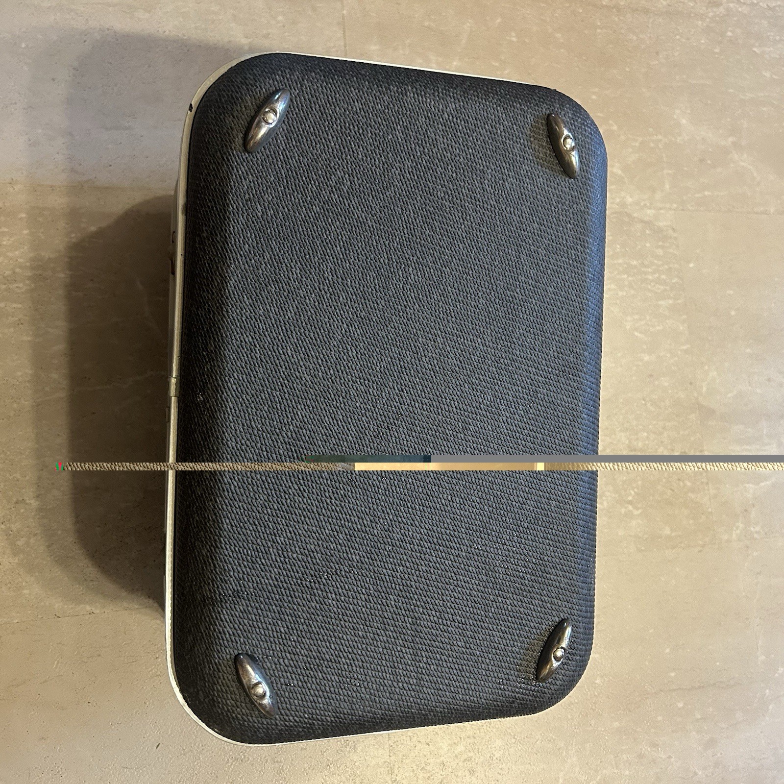 Vintage Royal Gray Train Case 1940s/50s Makeup Beauty Luggage Hard Shell Chicago