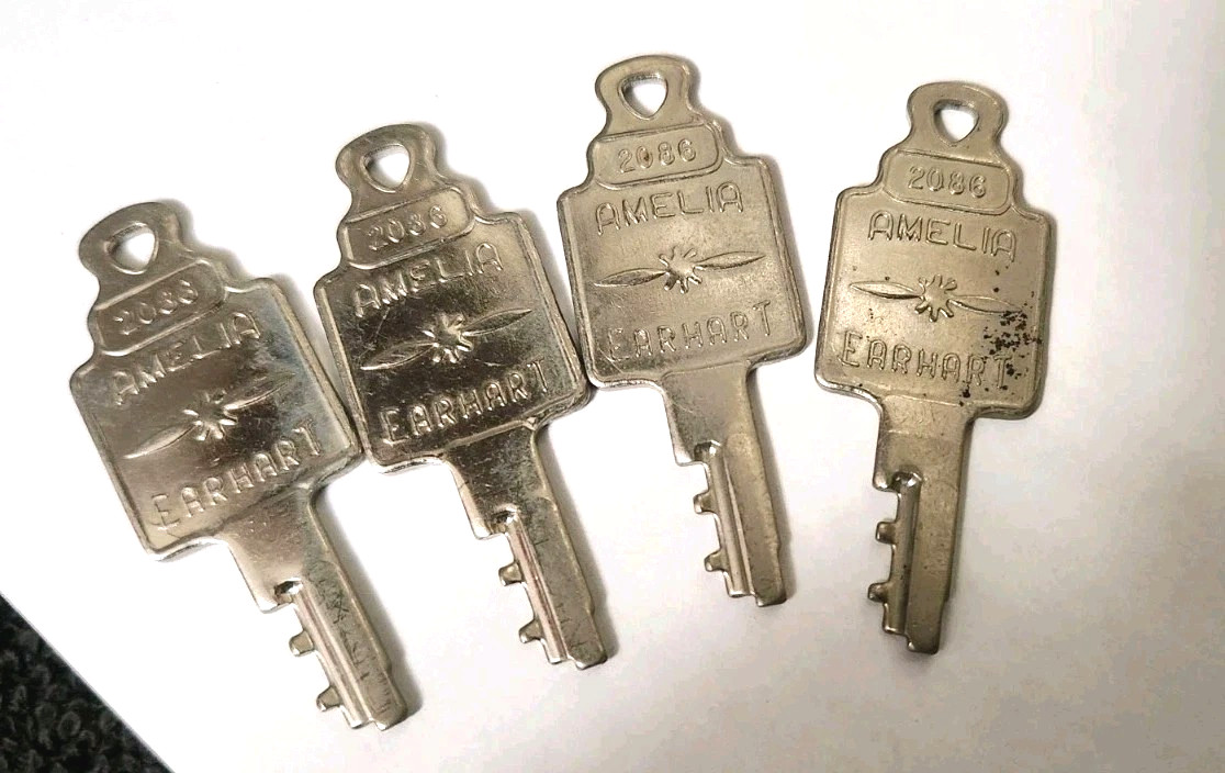4 Vintage AMELIA EARHART Luggage Keys