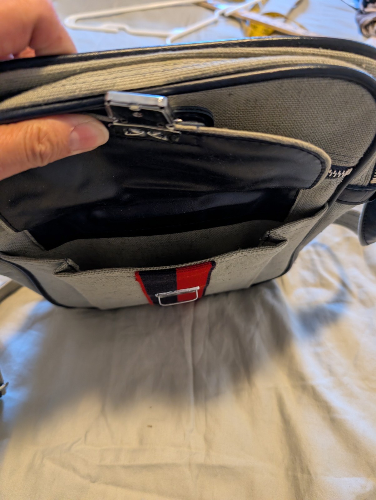 Samsonite Vintage Medium Gray Striped Crossbody Bag Zip Buckle Adjustable Strap