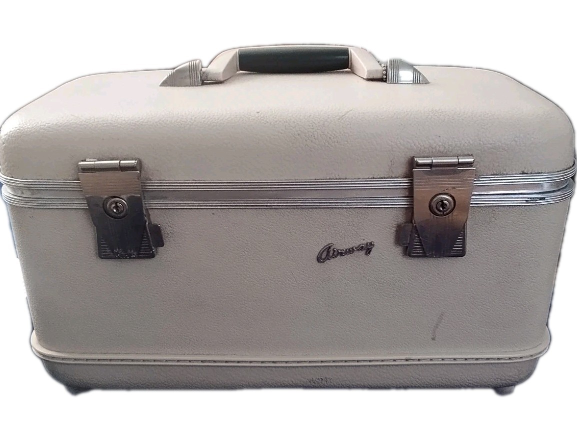 Vintage 1960s Airway Travel Train Suitcase Hard case Reliable Luggage Co.