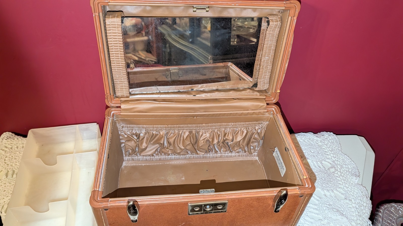 Vintage Samsonite Case Mirror & Tray Hard Side Suitcase Brown Luggage No Key