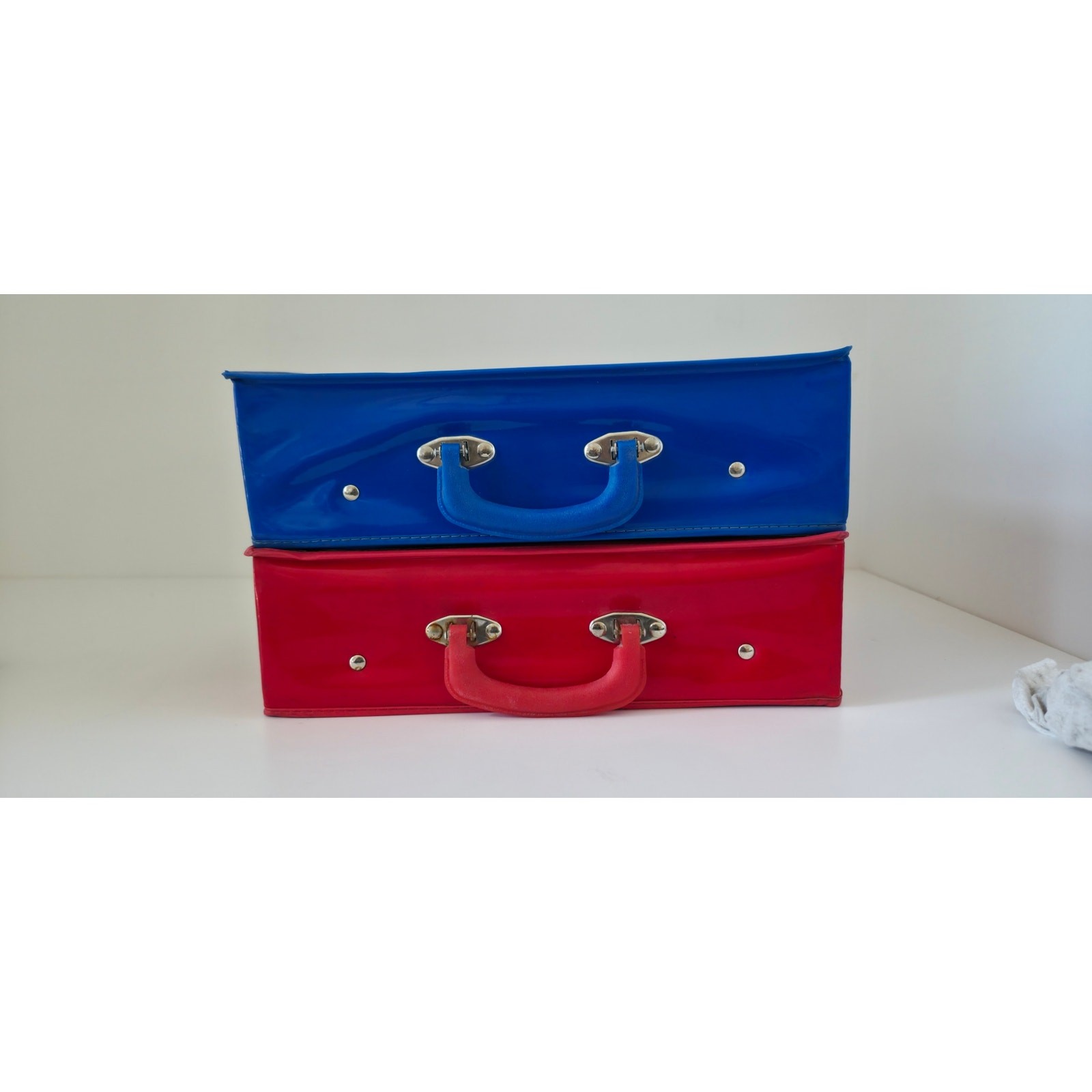VINTAGE *NEW* 1970’s Vinyl Carrying Case Blue and Red Set of 2