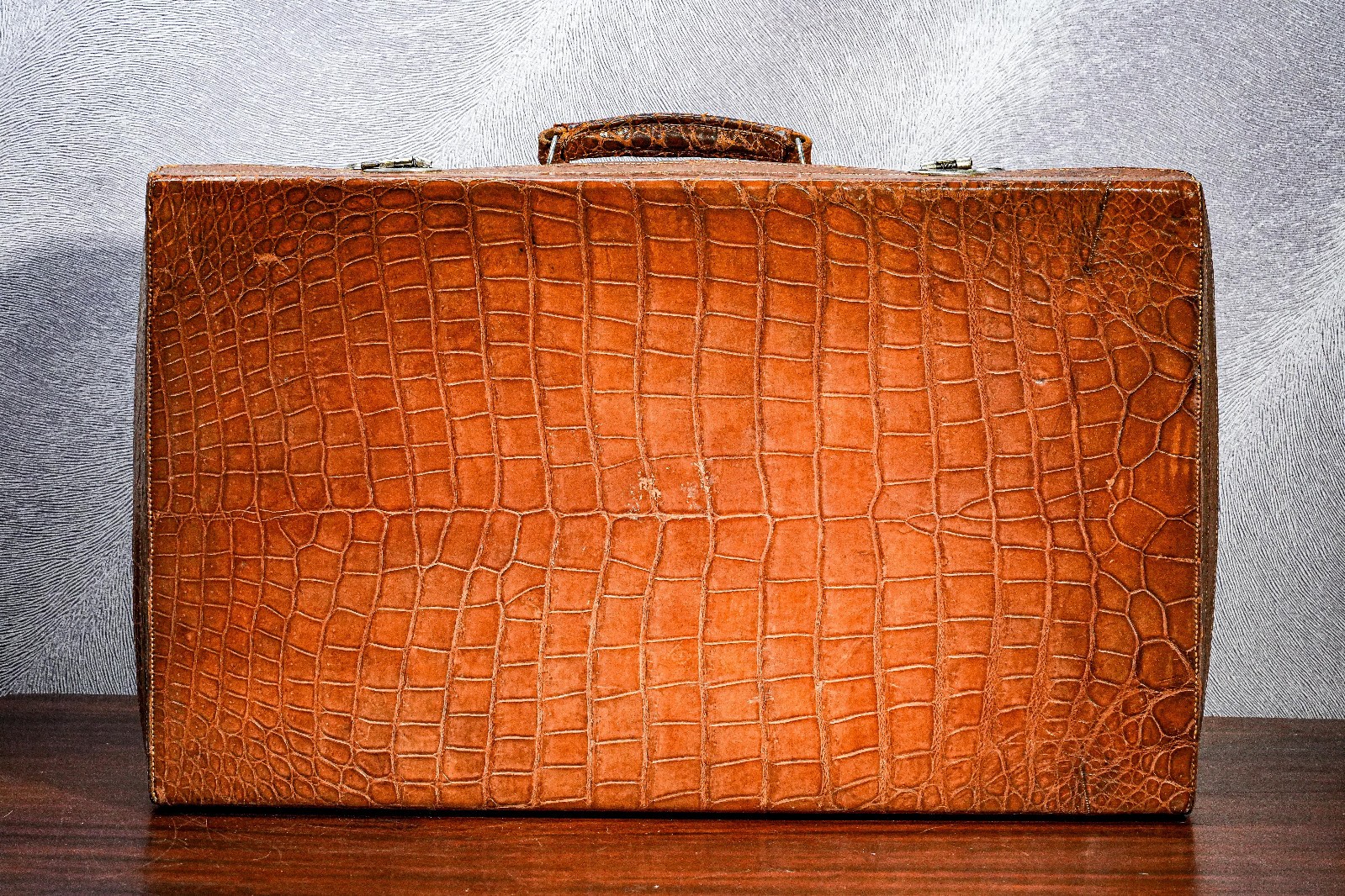 Large Light Brown Luxury Antique Crocodile Leather Travel Luggage Suitcase