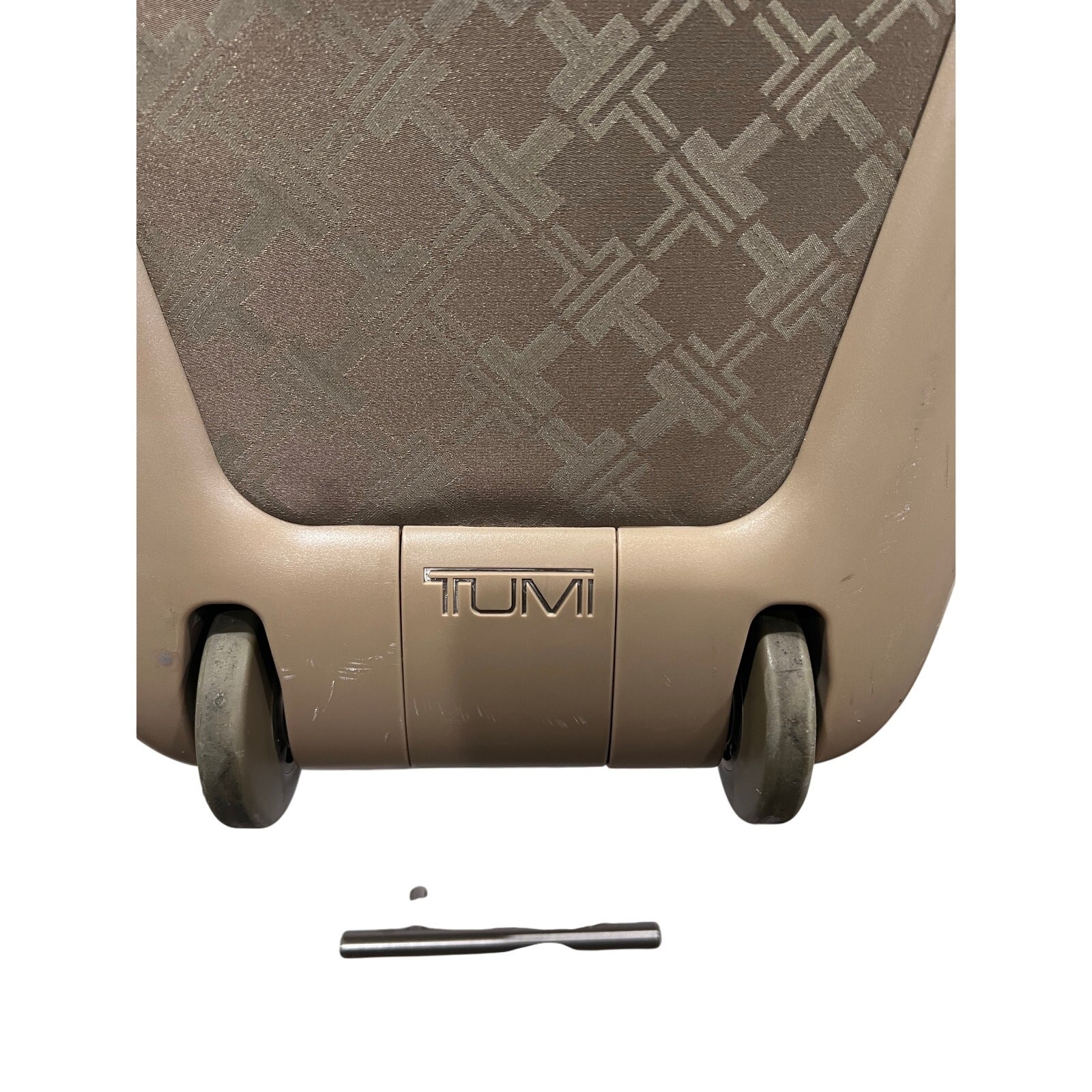 TUMI Signature Collection Wheeled Duffel 72163CFF Taupe Olive Leather Travel Bag