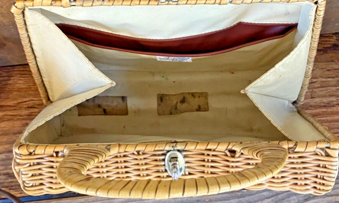 Vtg ADG Fashion Hong Kong Wicker Straw HandBag Box Travel Bag Rome Paris London