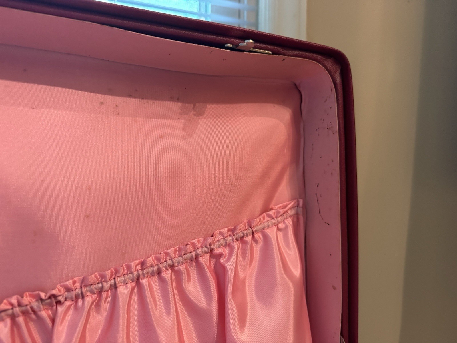 Vintage Hartmann Red Leather Hard Case Suitcase Set (2) Wood Frame Retro Luggage