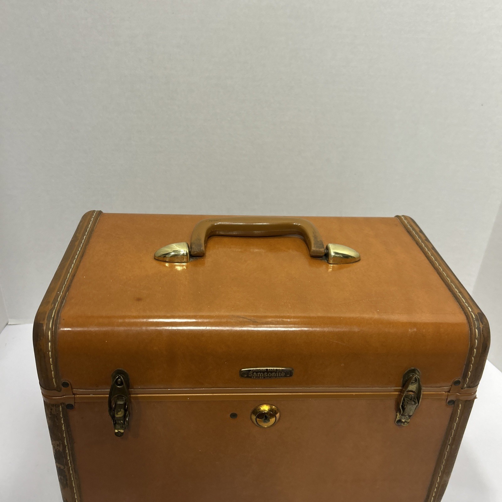 VTG Samsonite Shwayder Bros Luggage Train Case Brown Style 4612 Hard Case NO KEY