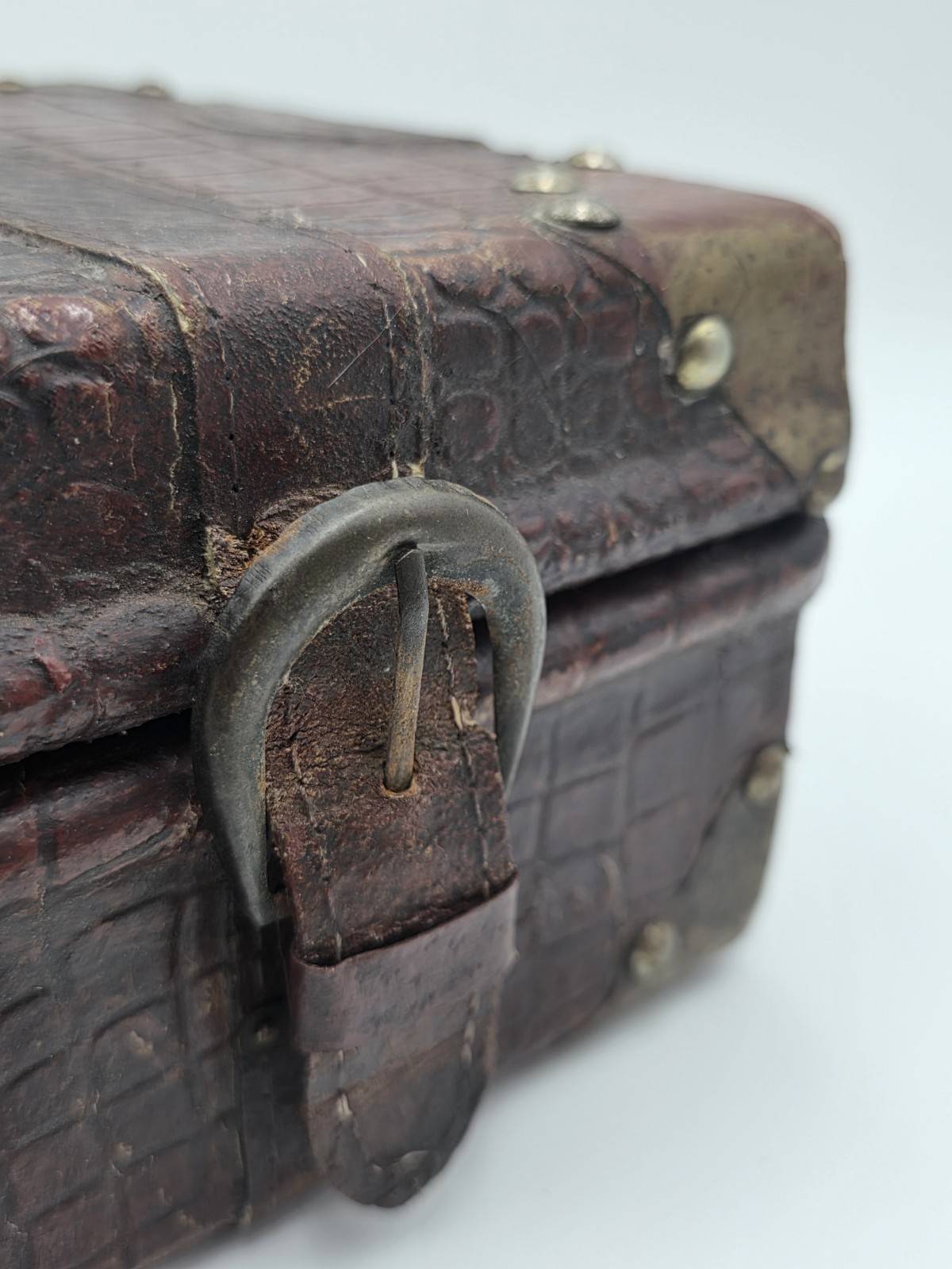 Antique 1930’s Faux Alligator Doctors Suitcase Salesman Sample Case. Red Velvet.
