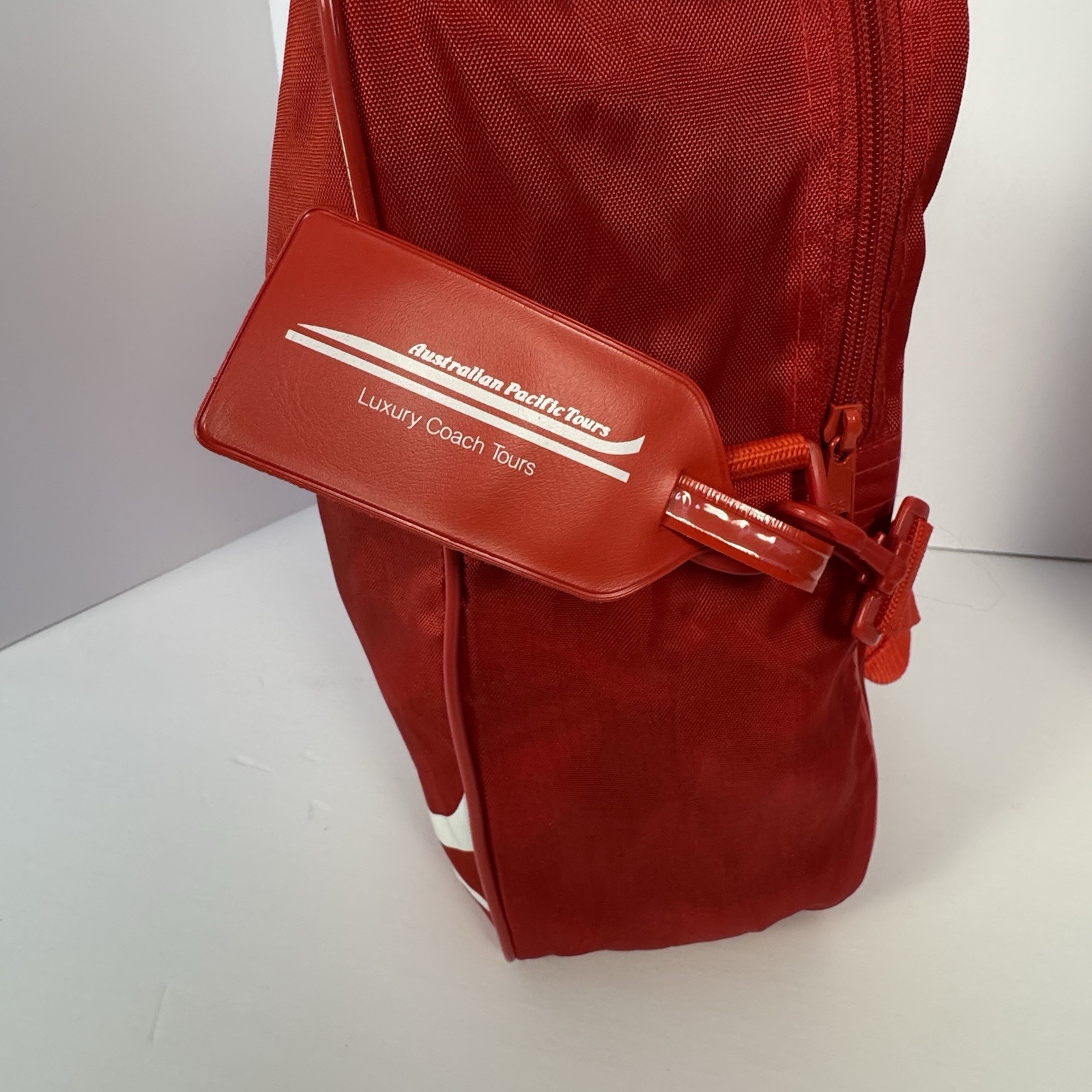 Vintage AUSTRALIAN PACIFIC TOURS Travel Bag Red w/ Shoulder Strap